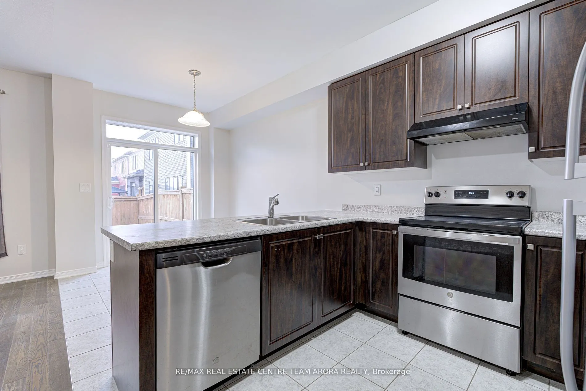 79 Oaktree Drive