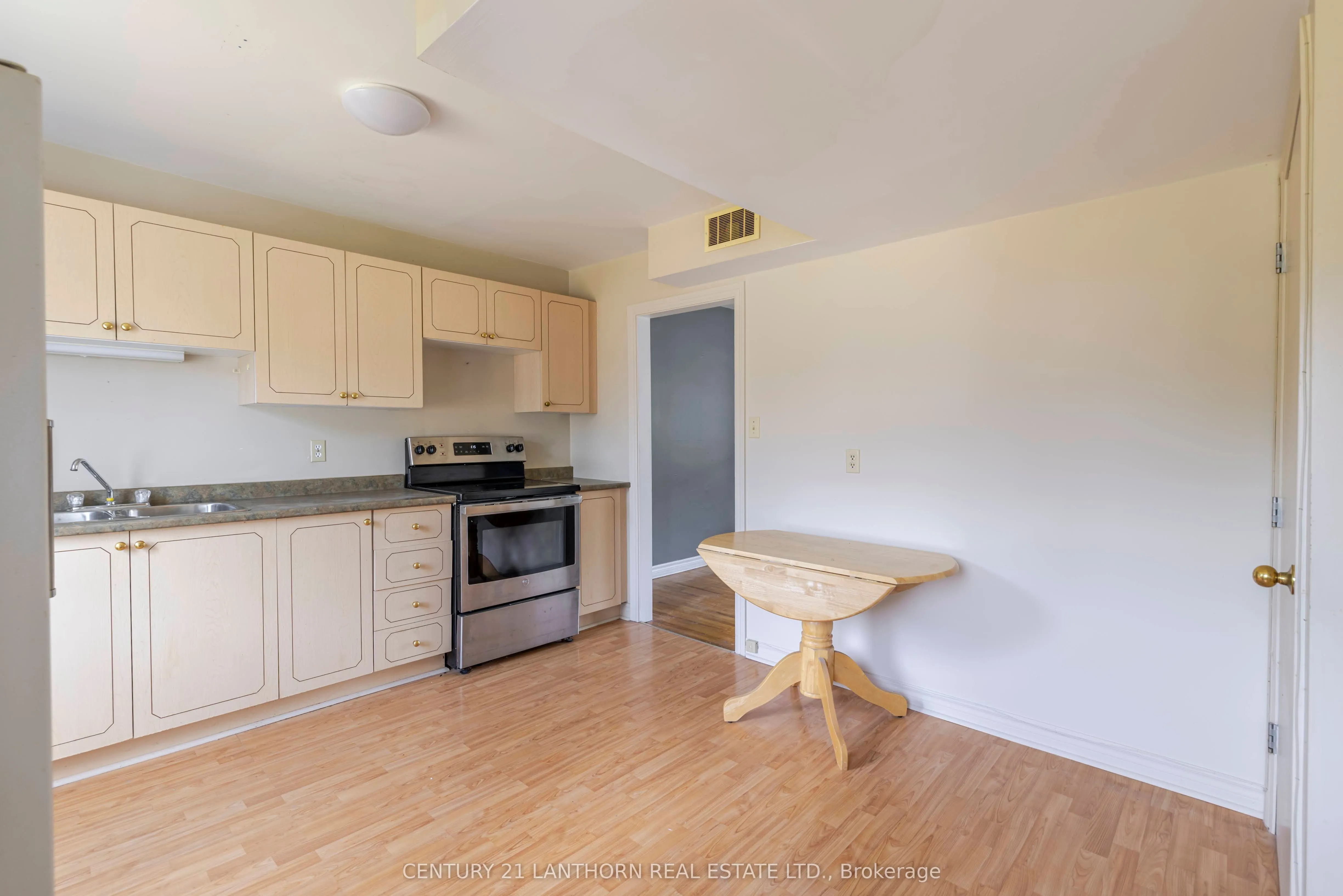 6 Inkerman Avenue