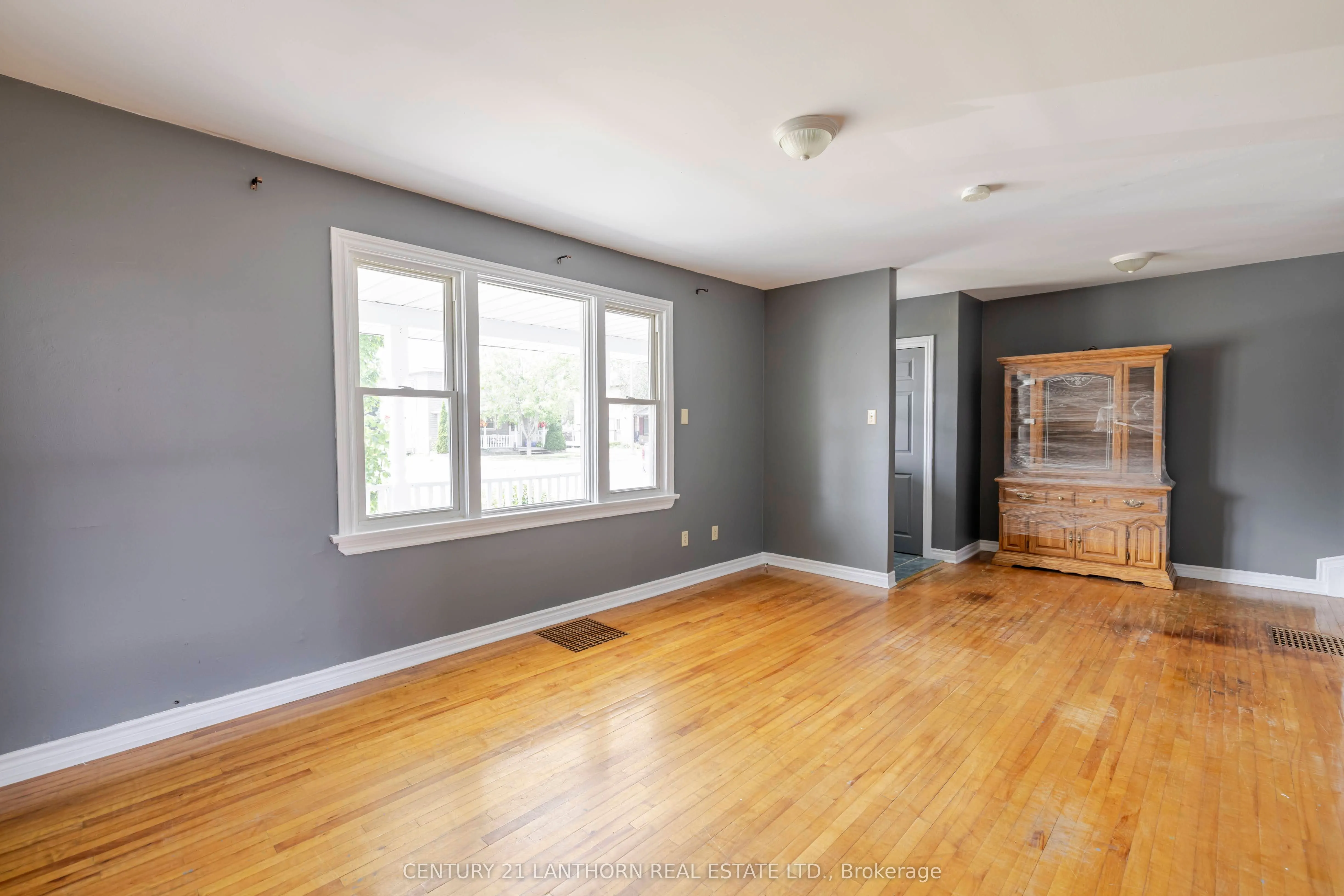 6 Inkerman Avenue