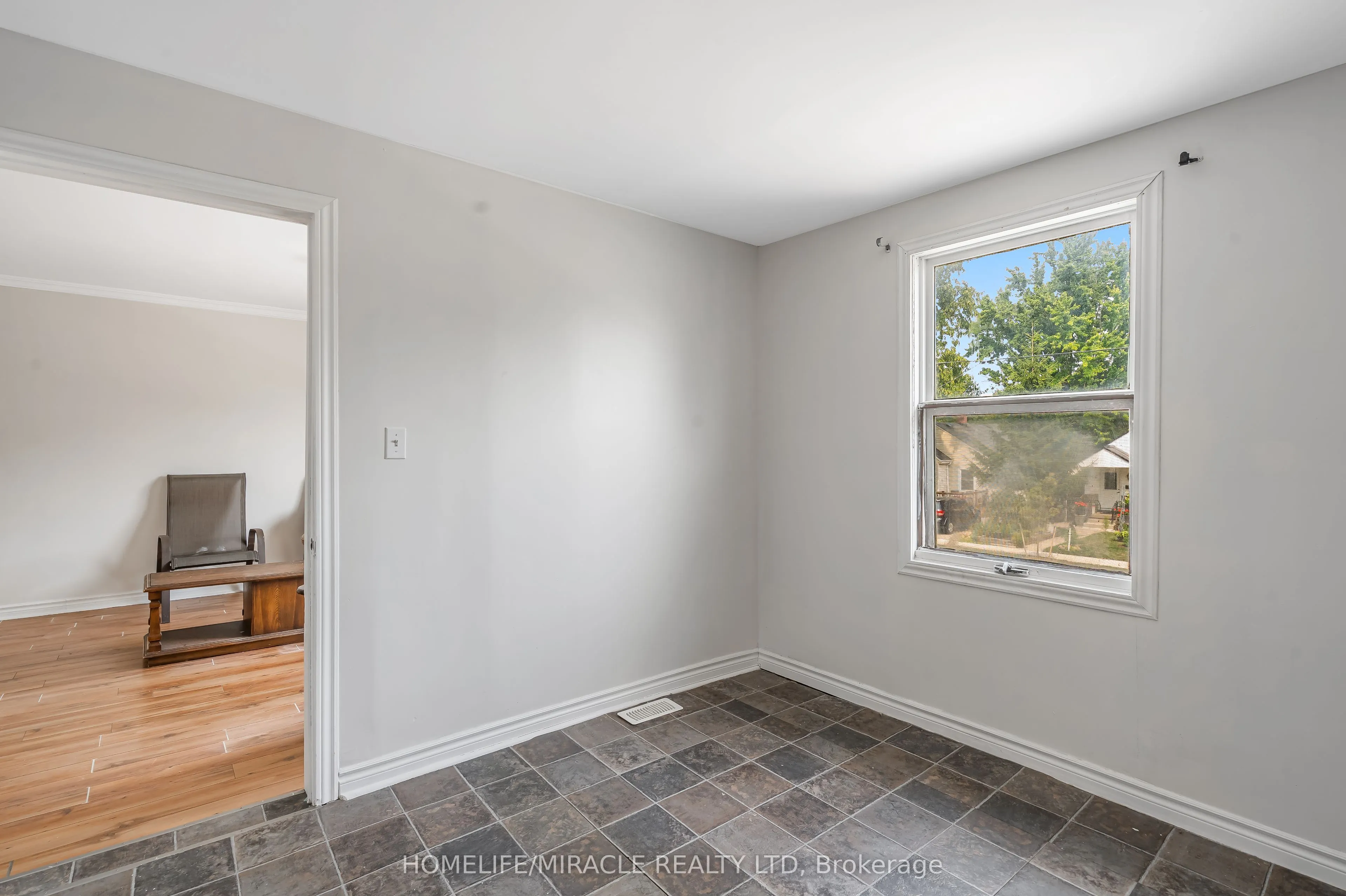 237 ST. JULIEN Street