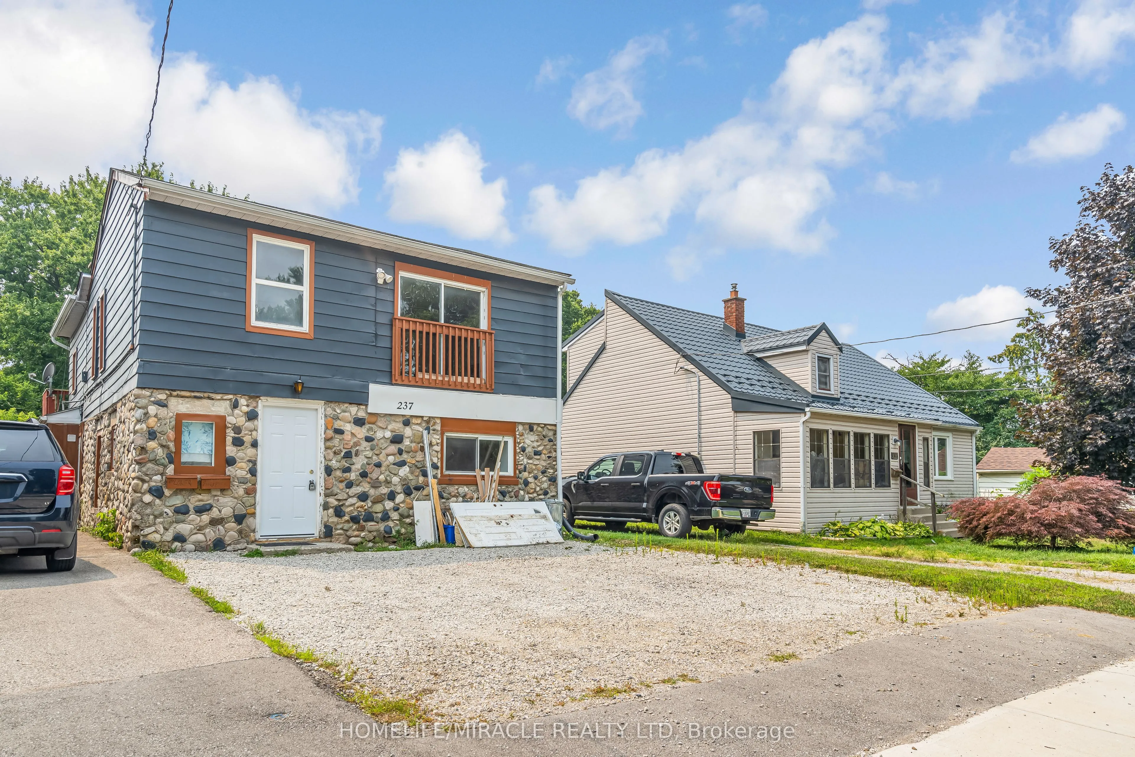 237 ST. JULIEN Street