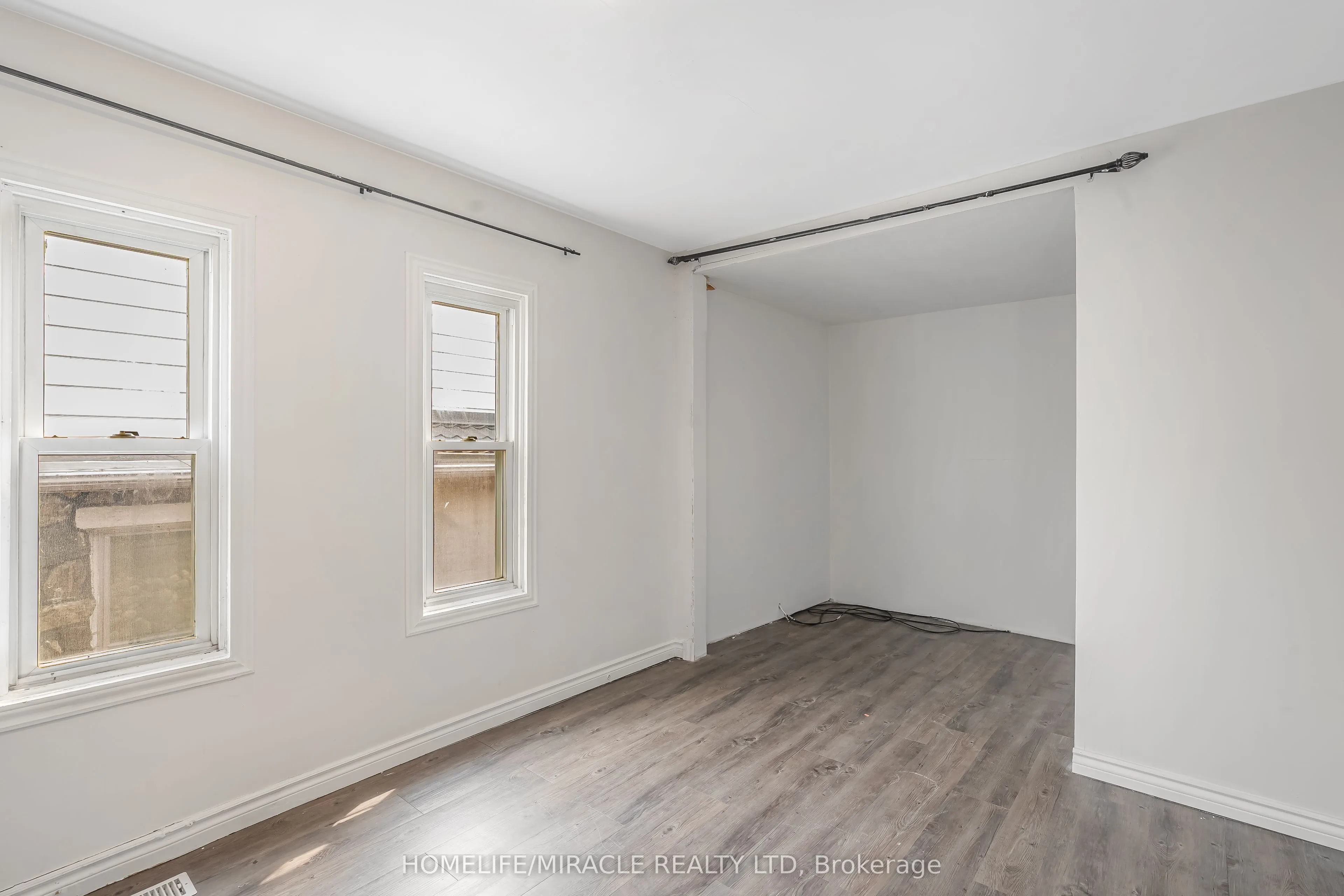 237 ST. JULIEN Street