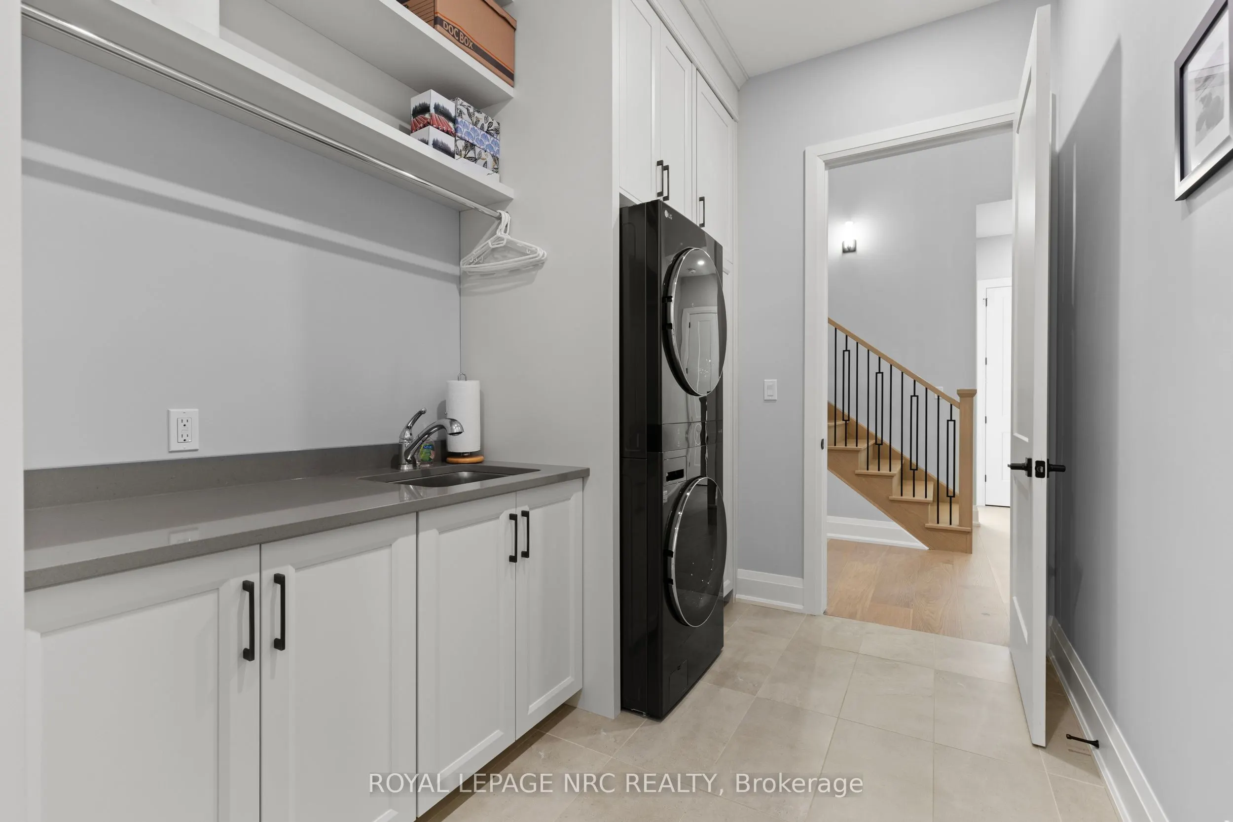 190 Canboro Road, #7