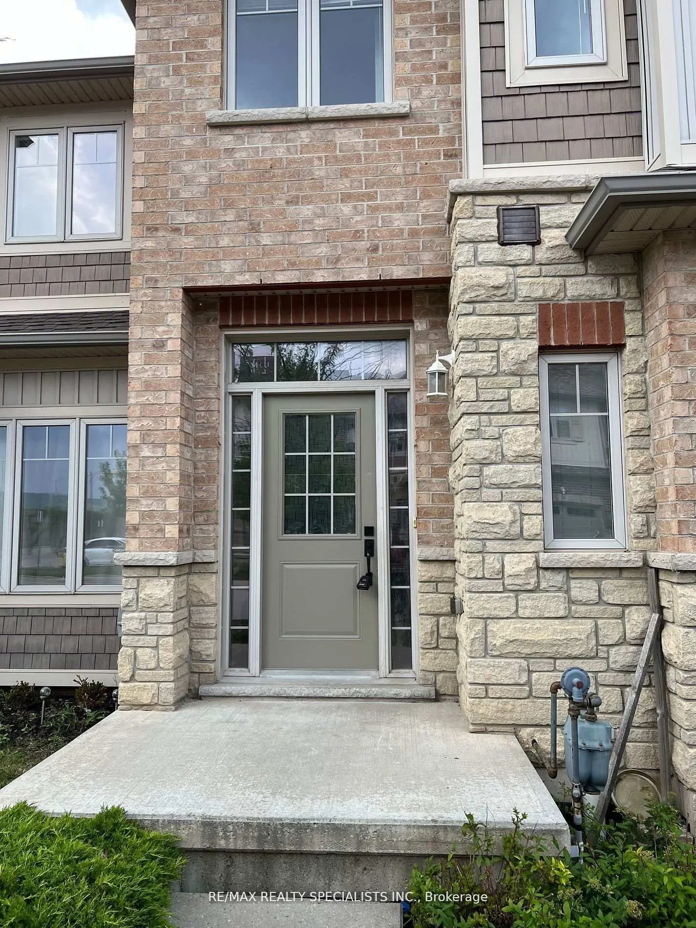 8 Lakelawn Road, #62