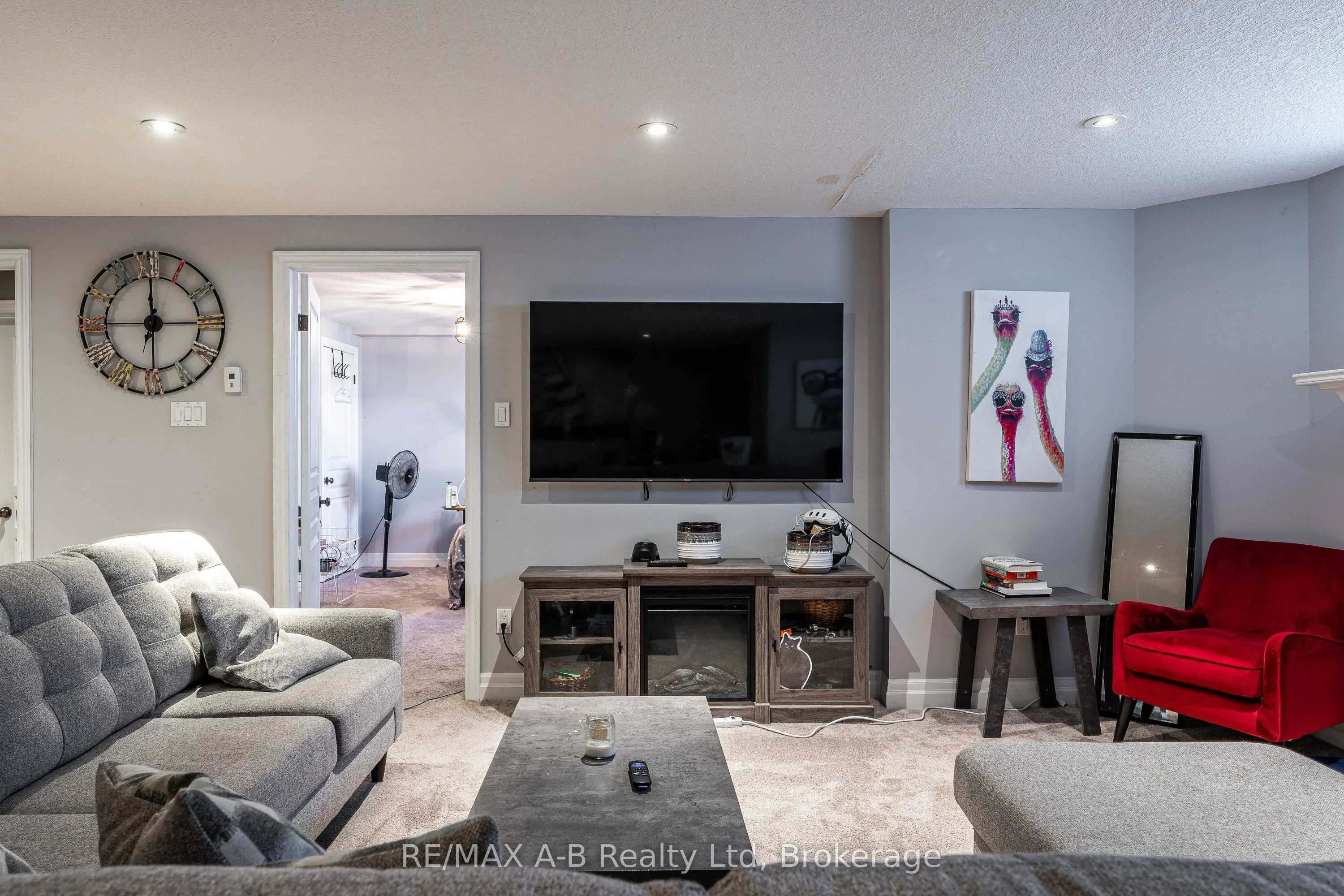 77 Millson Crescent