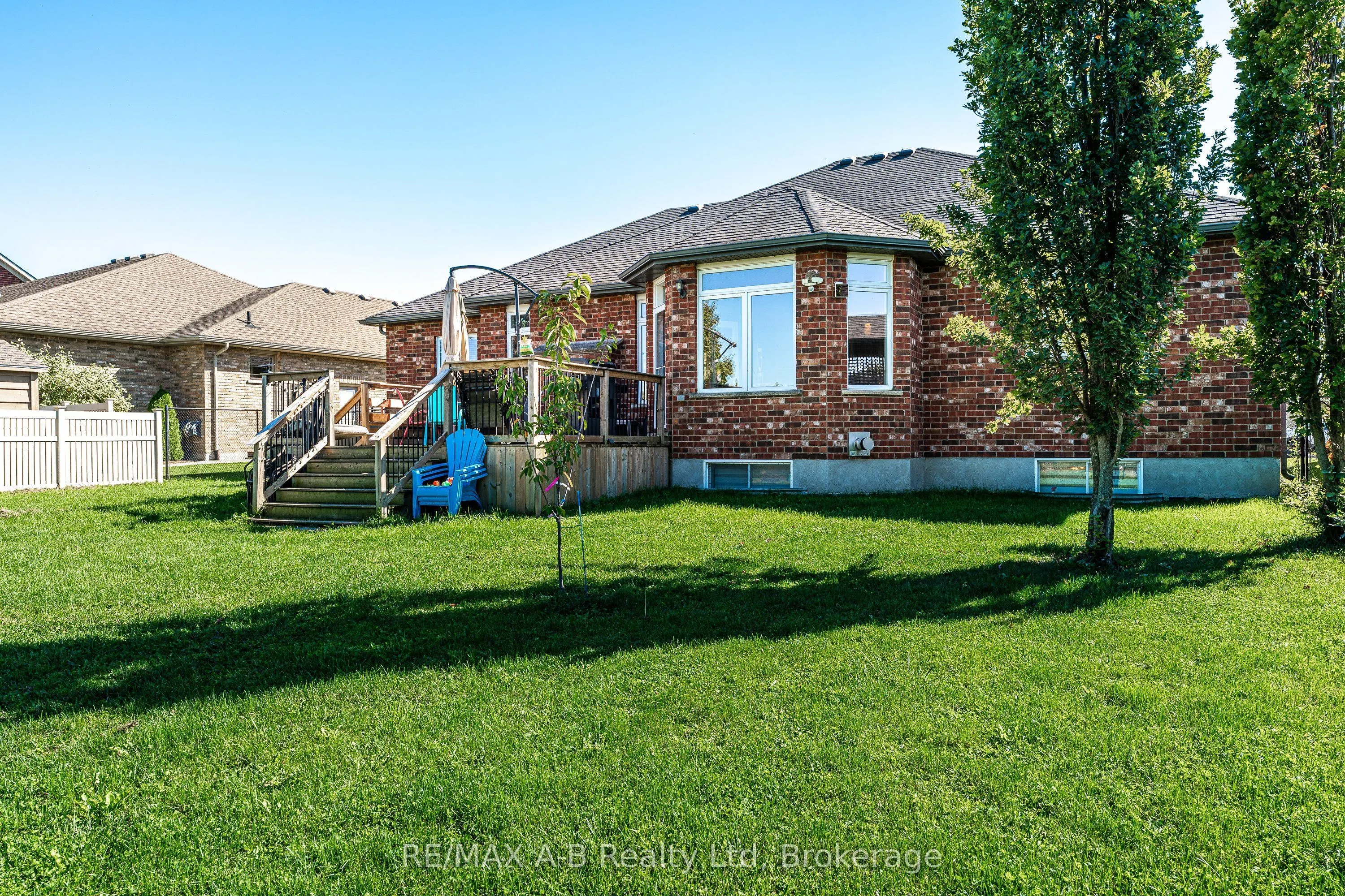 77 Millson Crescent