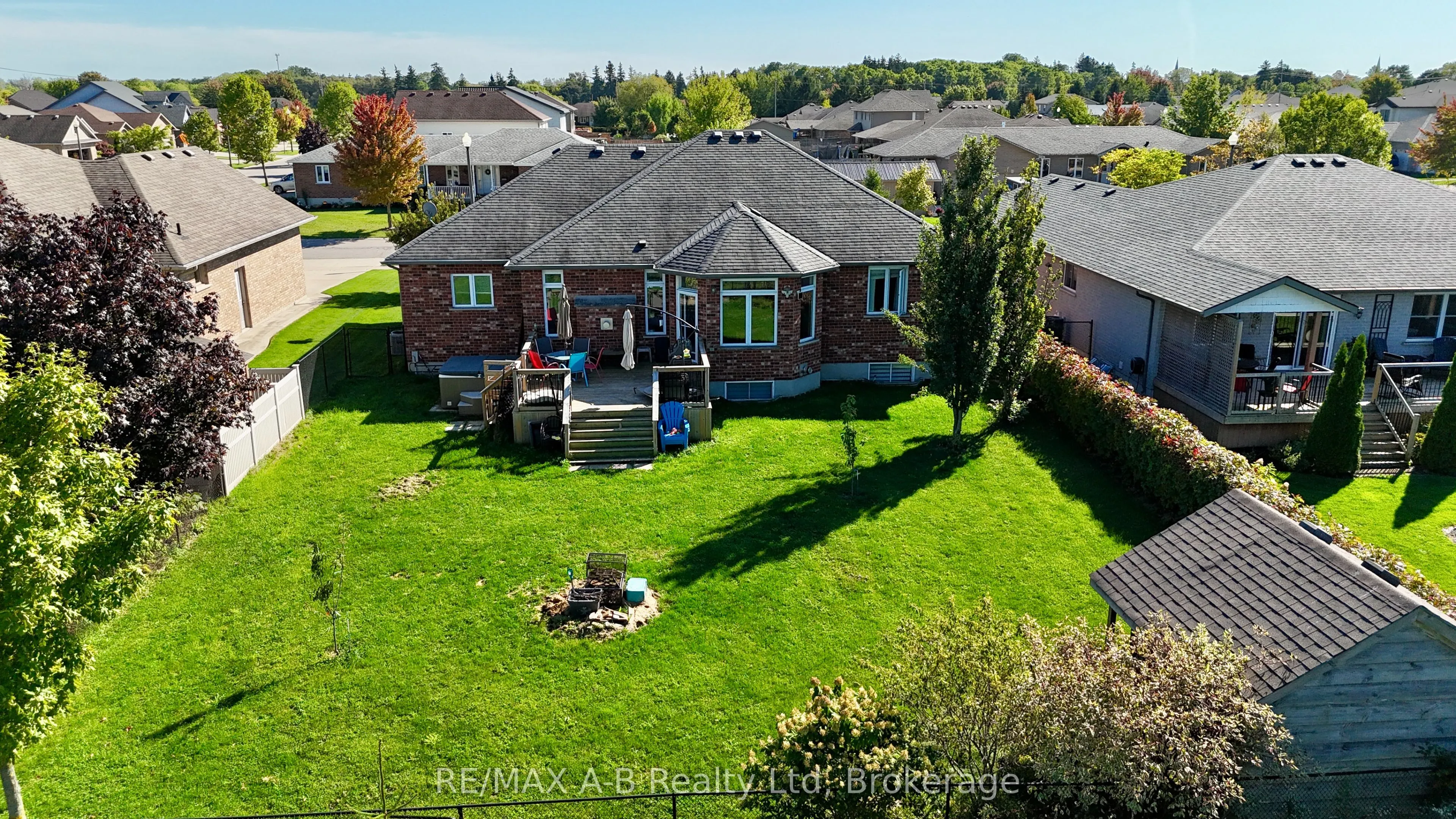 77 Millson Crescent