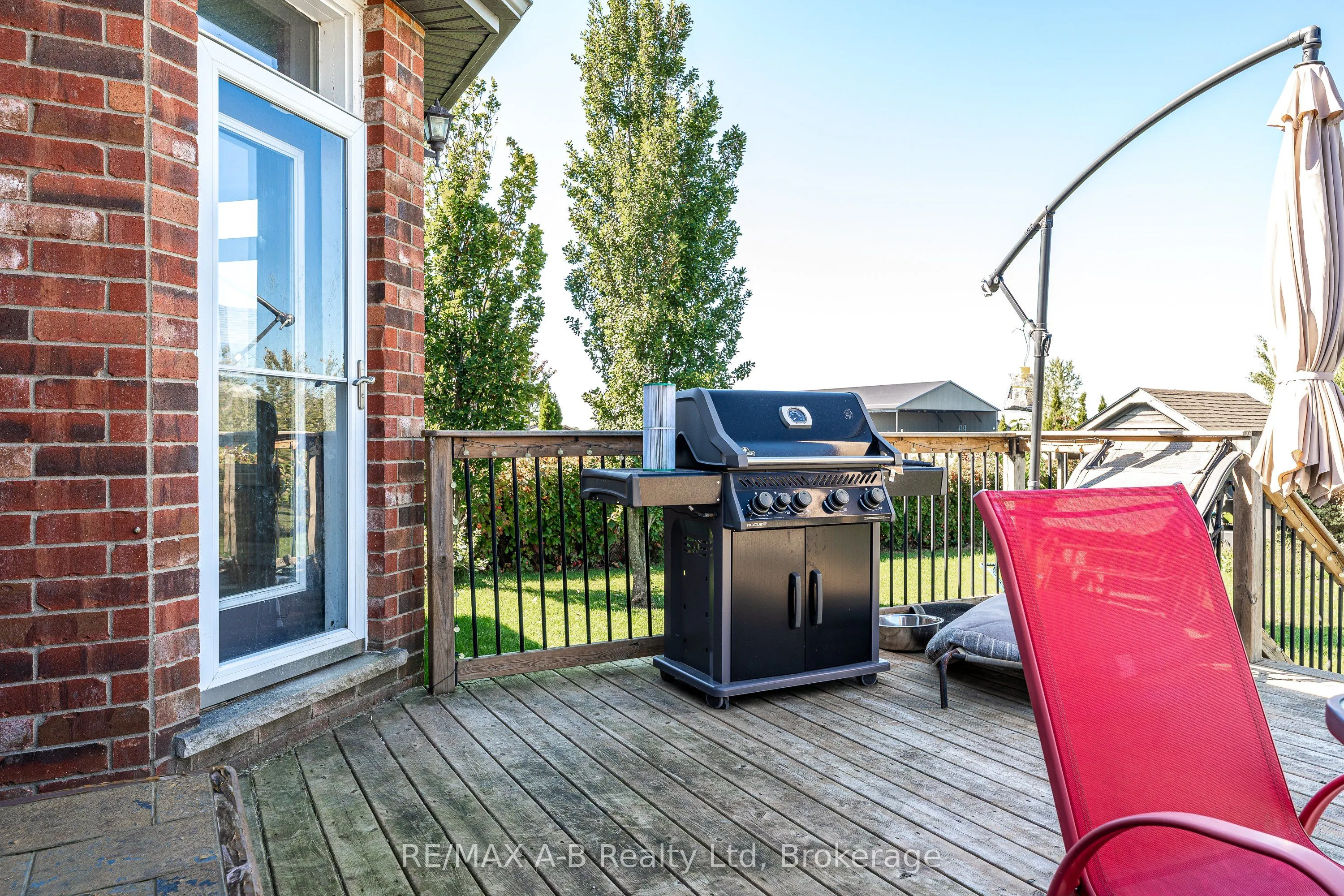77 Millson Crescent