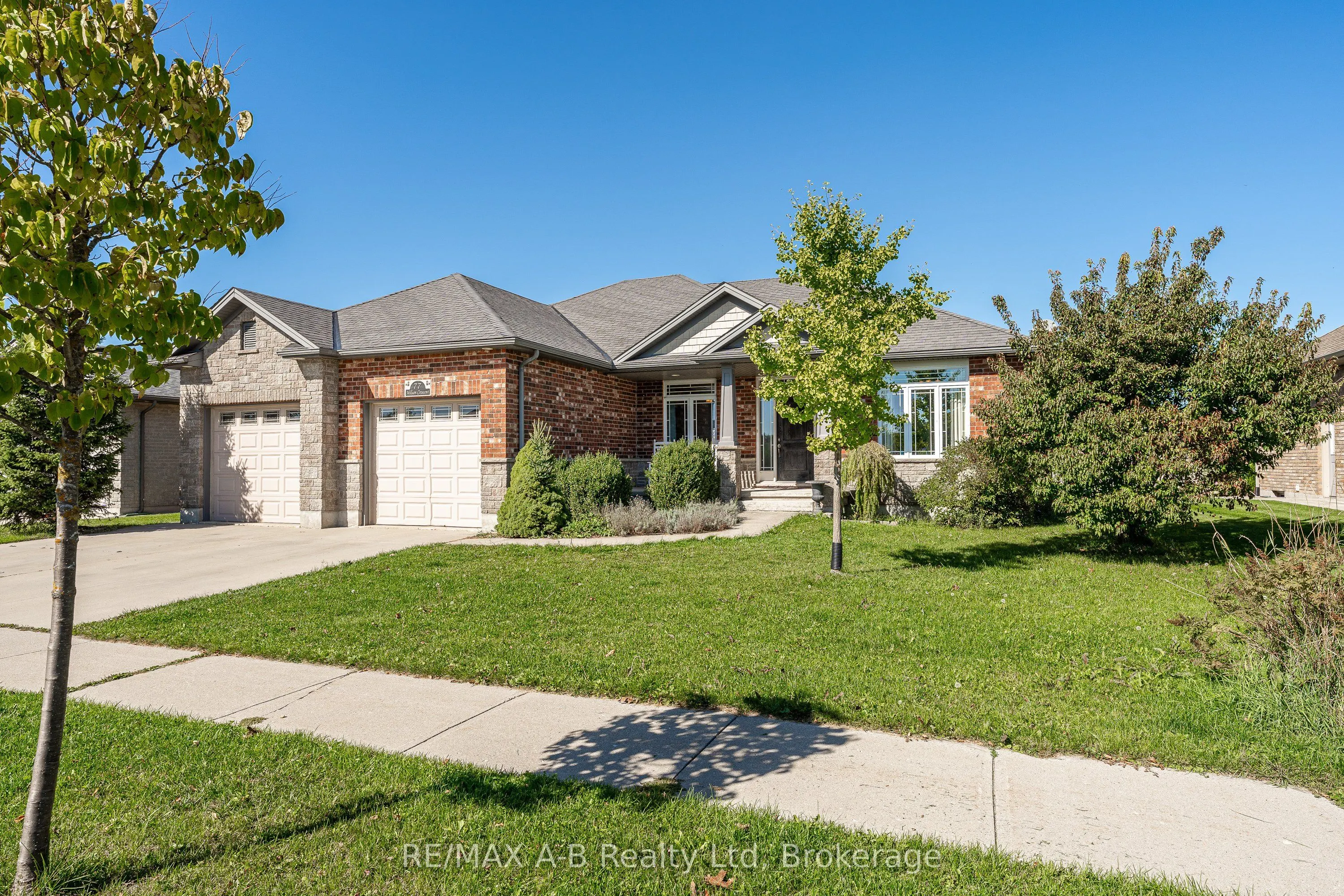 77 Millson Crescent