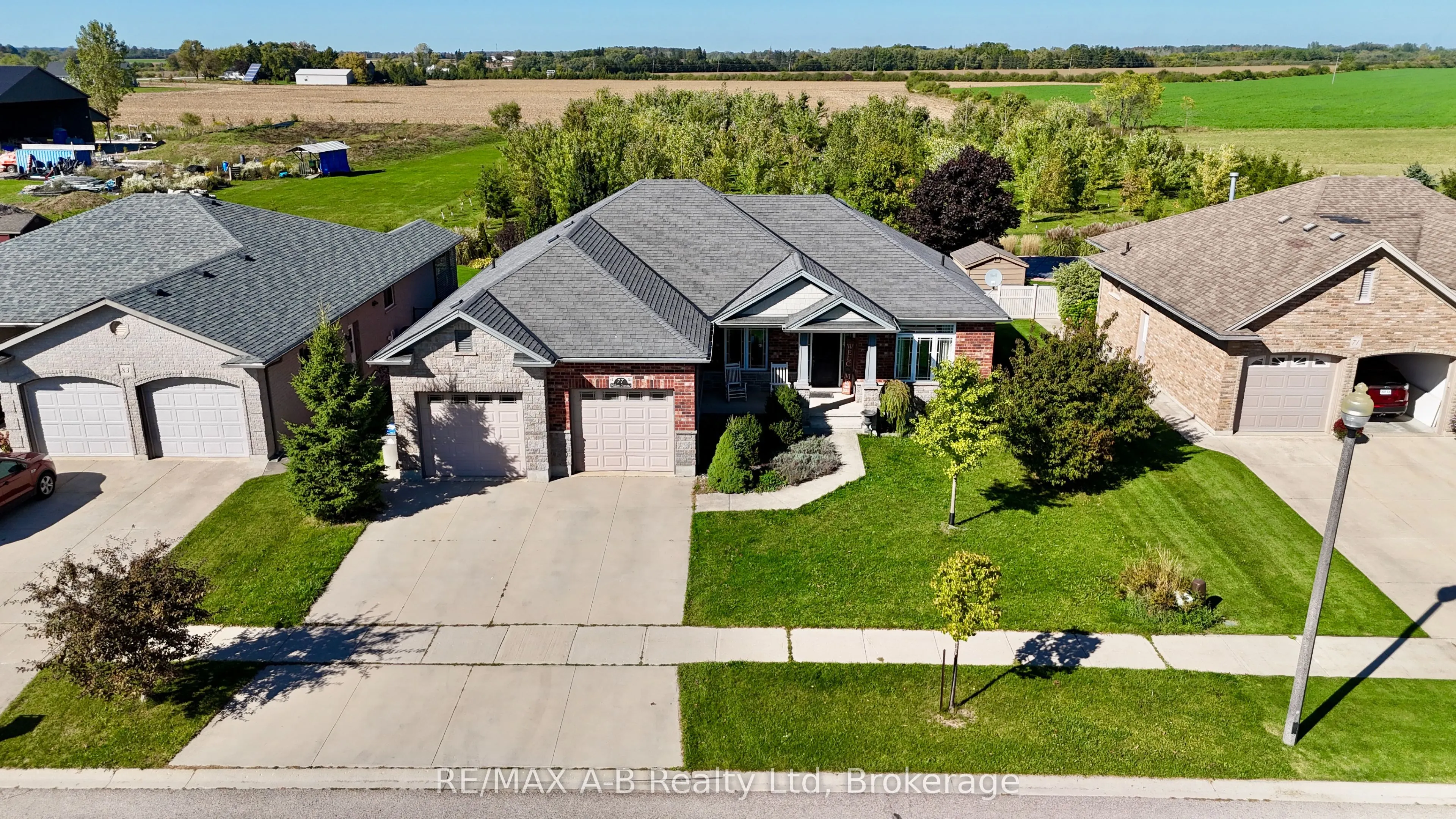 77 Millson Crescent