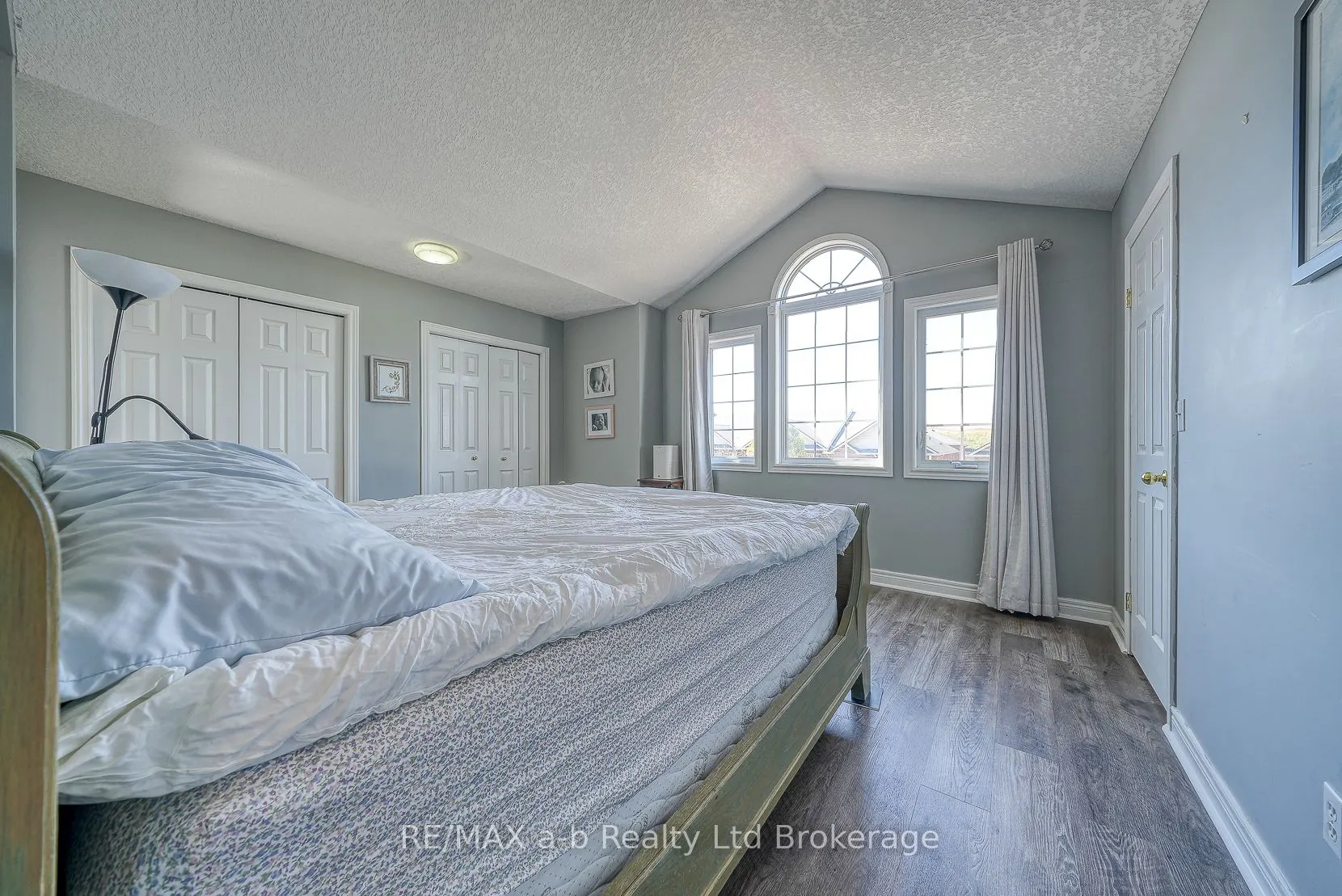 694 Southwood Way