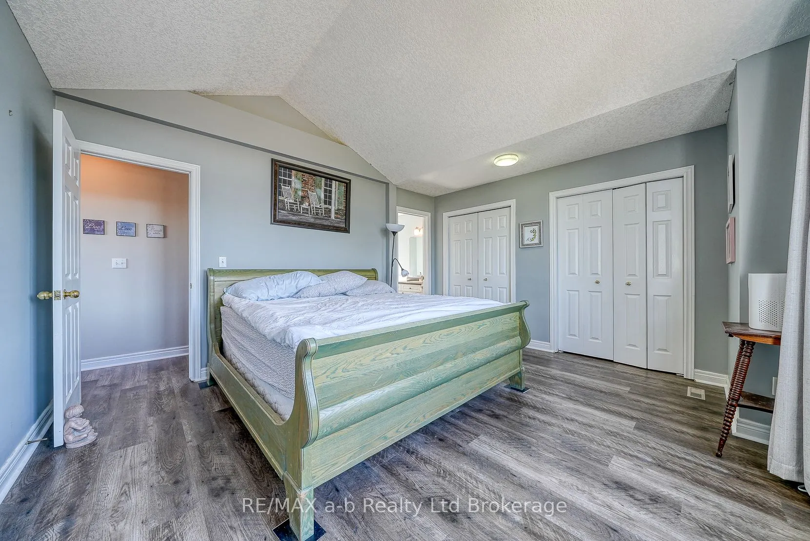 694 Southwood Way