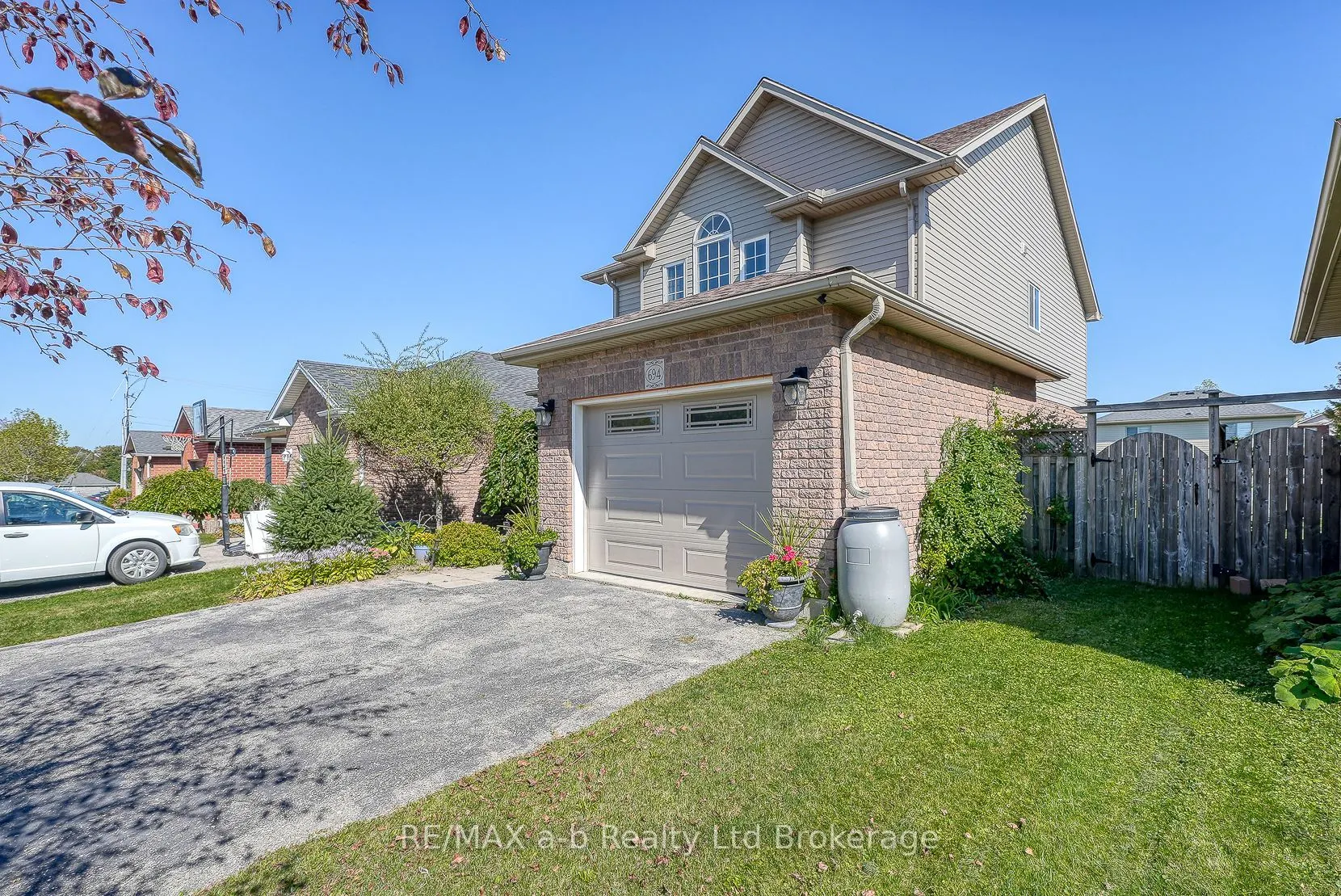 694 Southwood Way