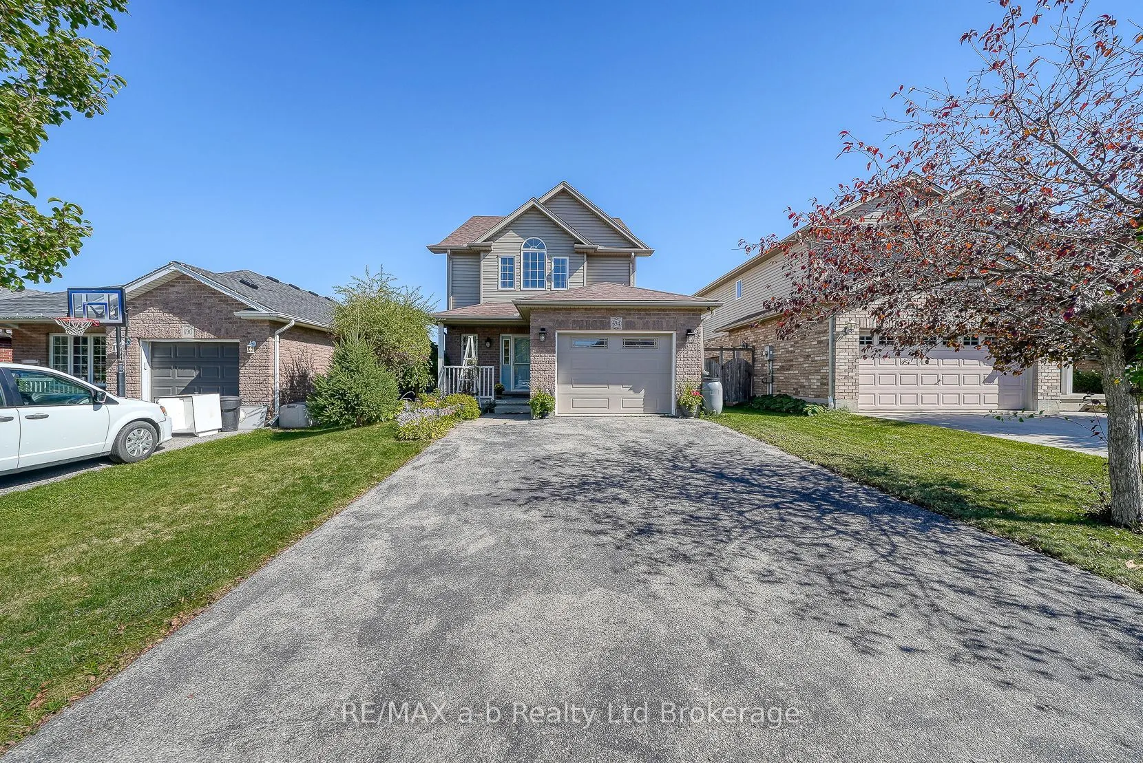 694 Southwood Way