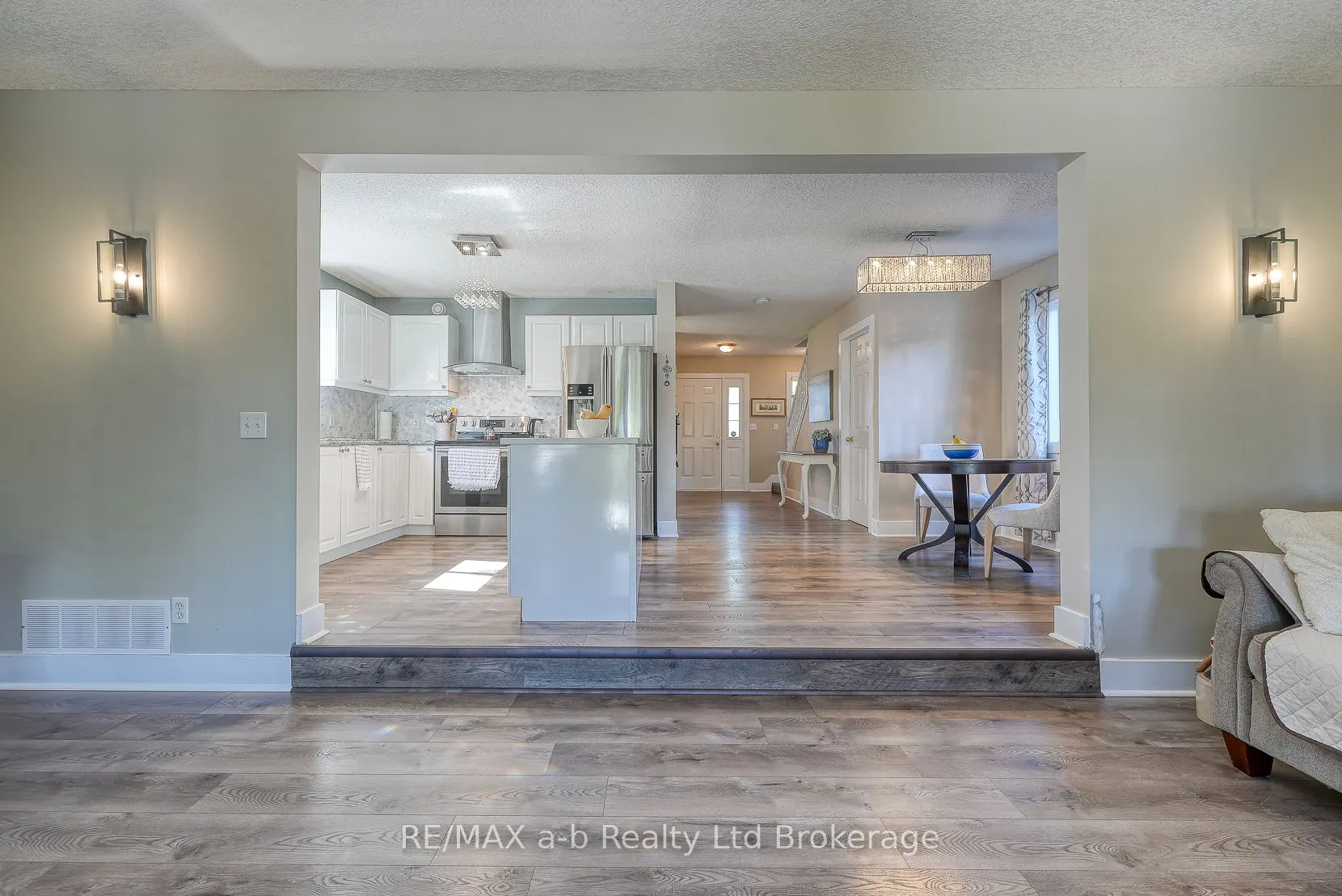 694 Southwood Way