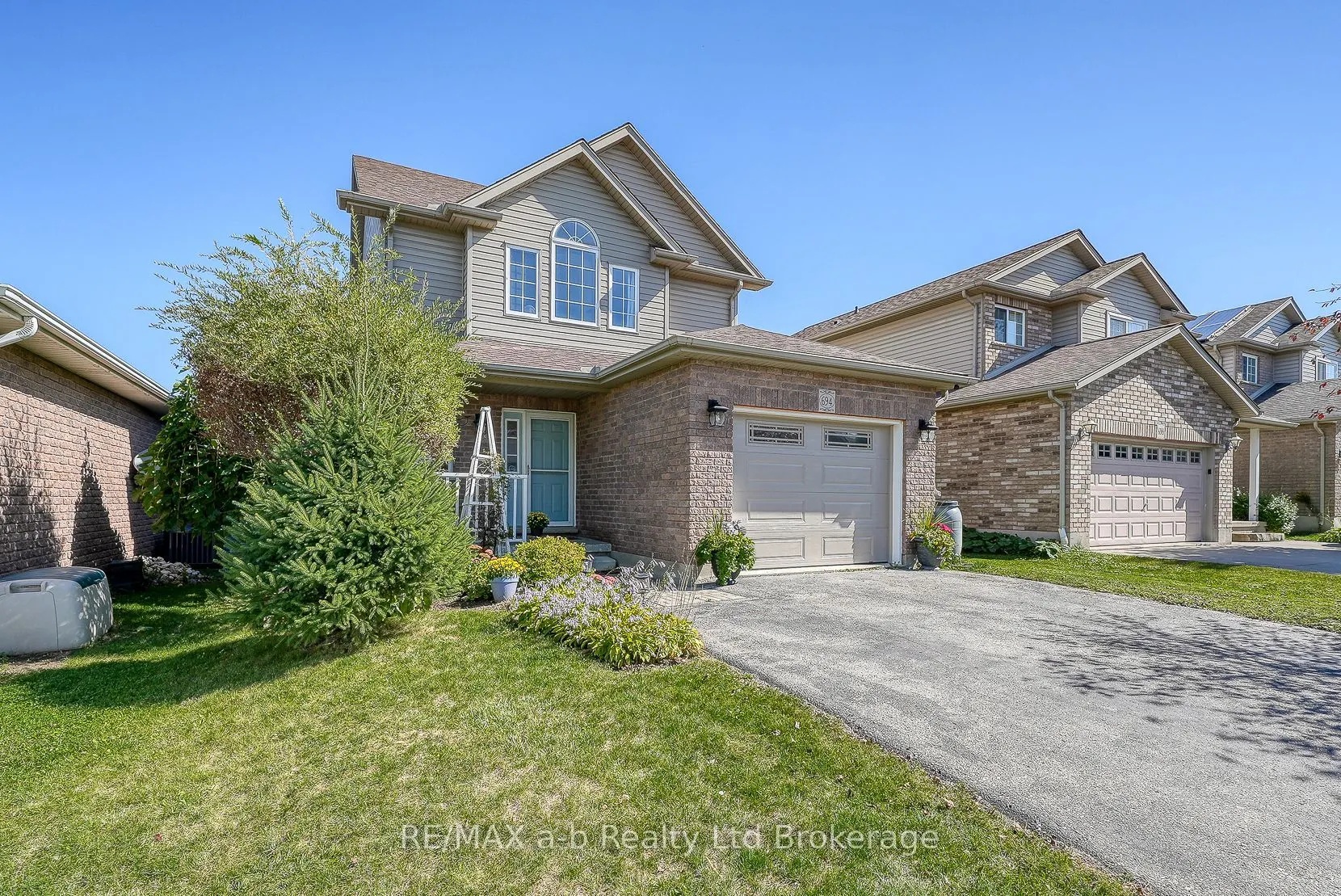 694 Southwood Way