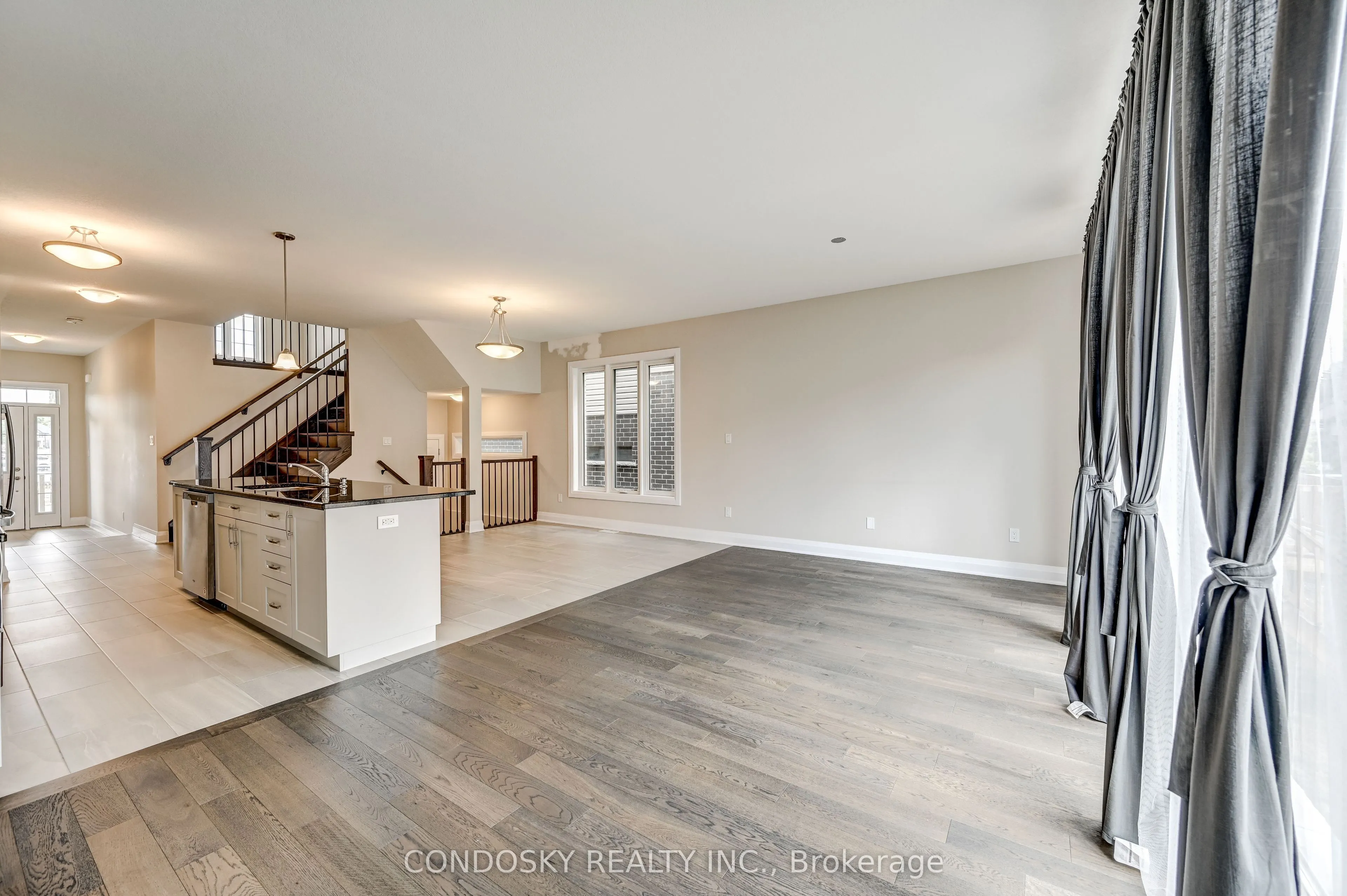 715 Thomas Slee Drive