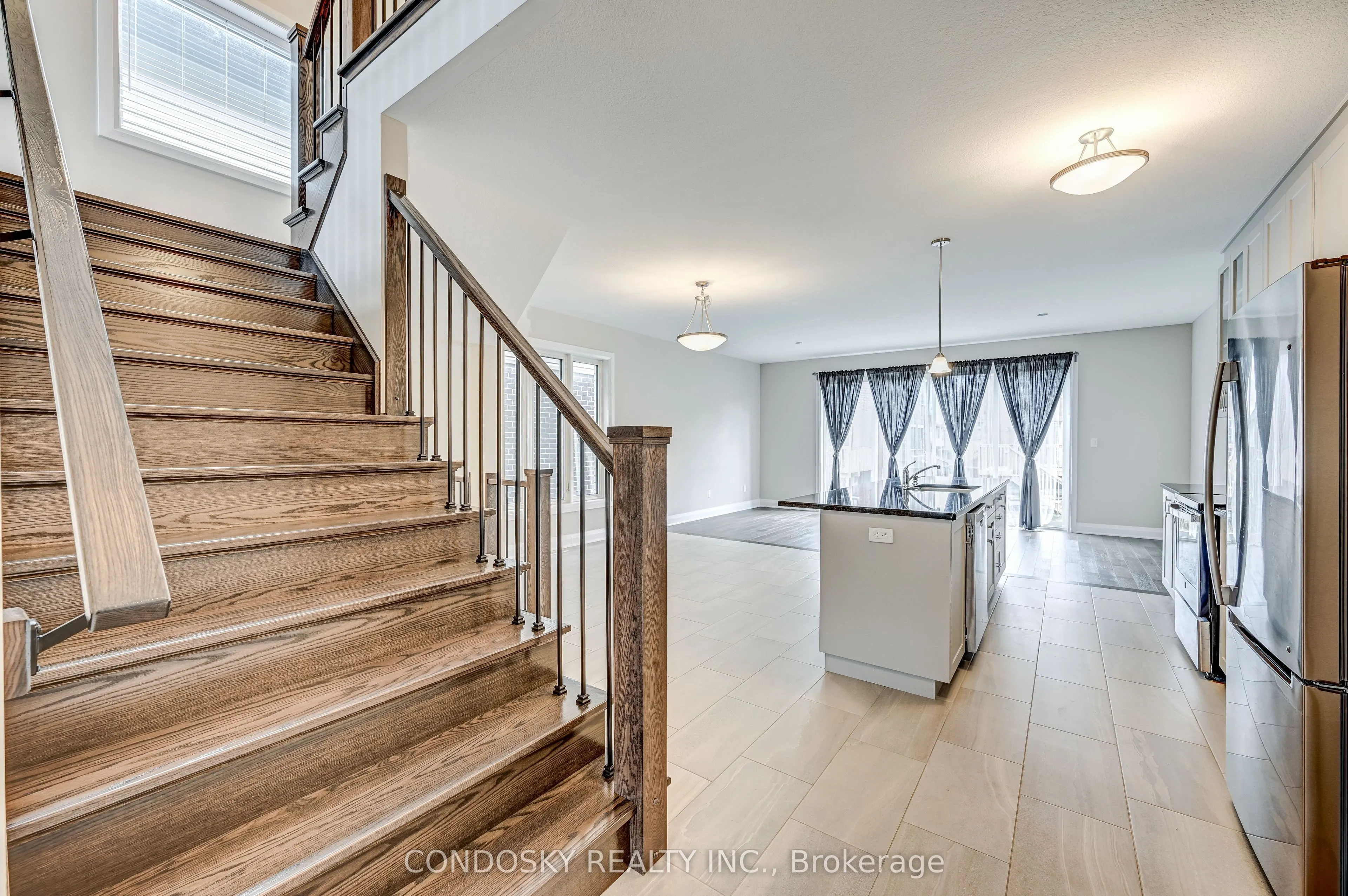 715 Thomas Slee Drive