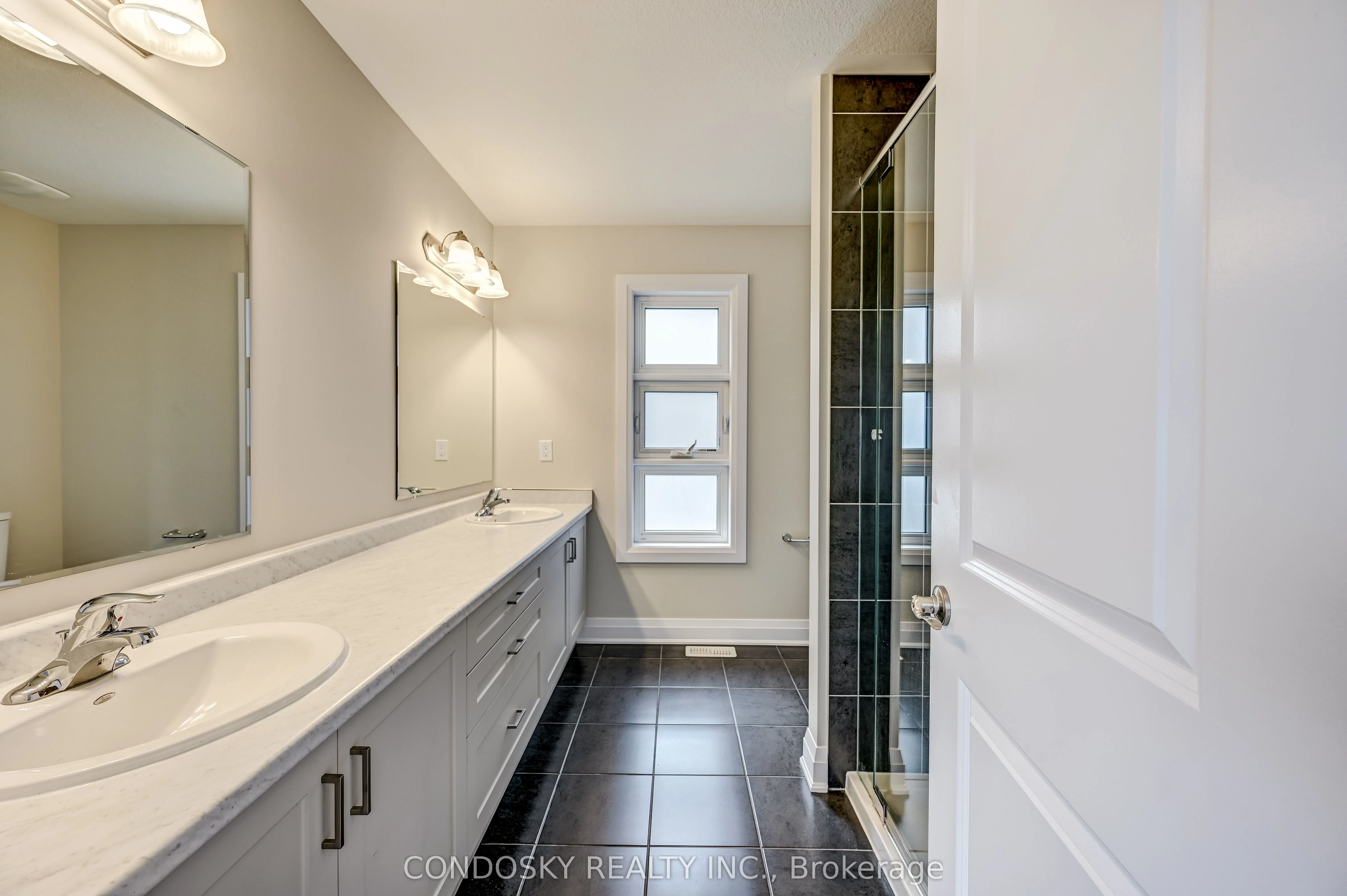 715 Thomas Slee Drive