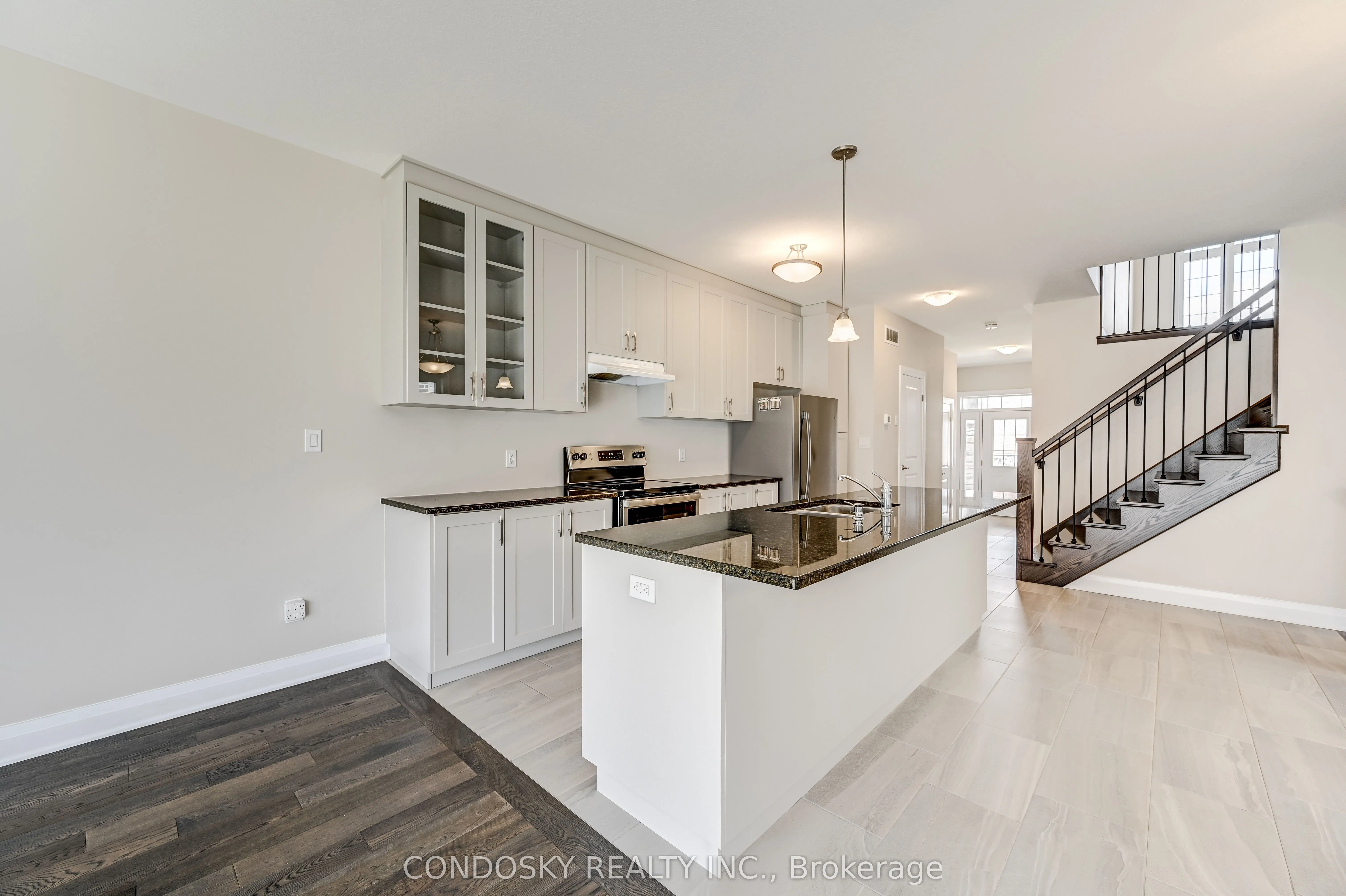 715 Thomas Slee Drive