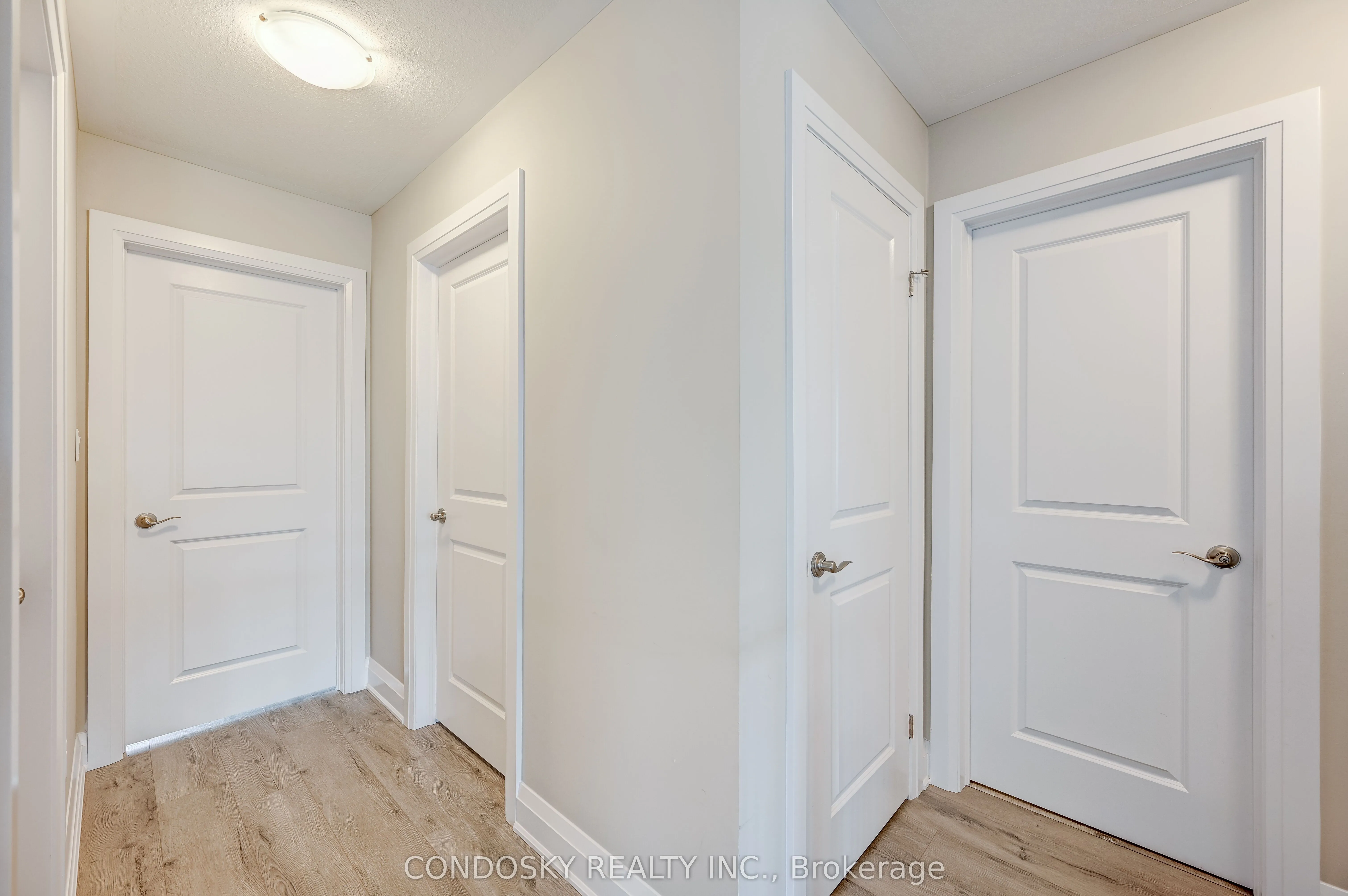 715 Thomas Slee Drive