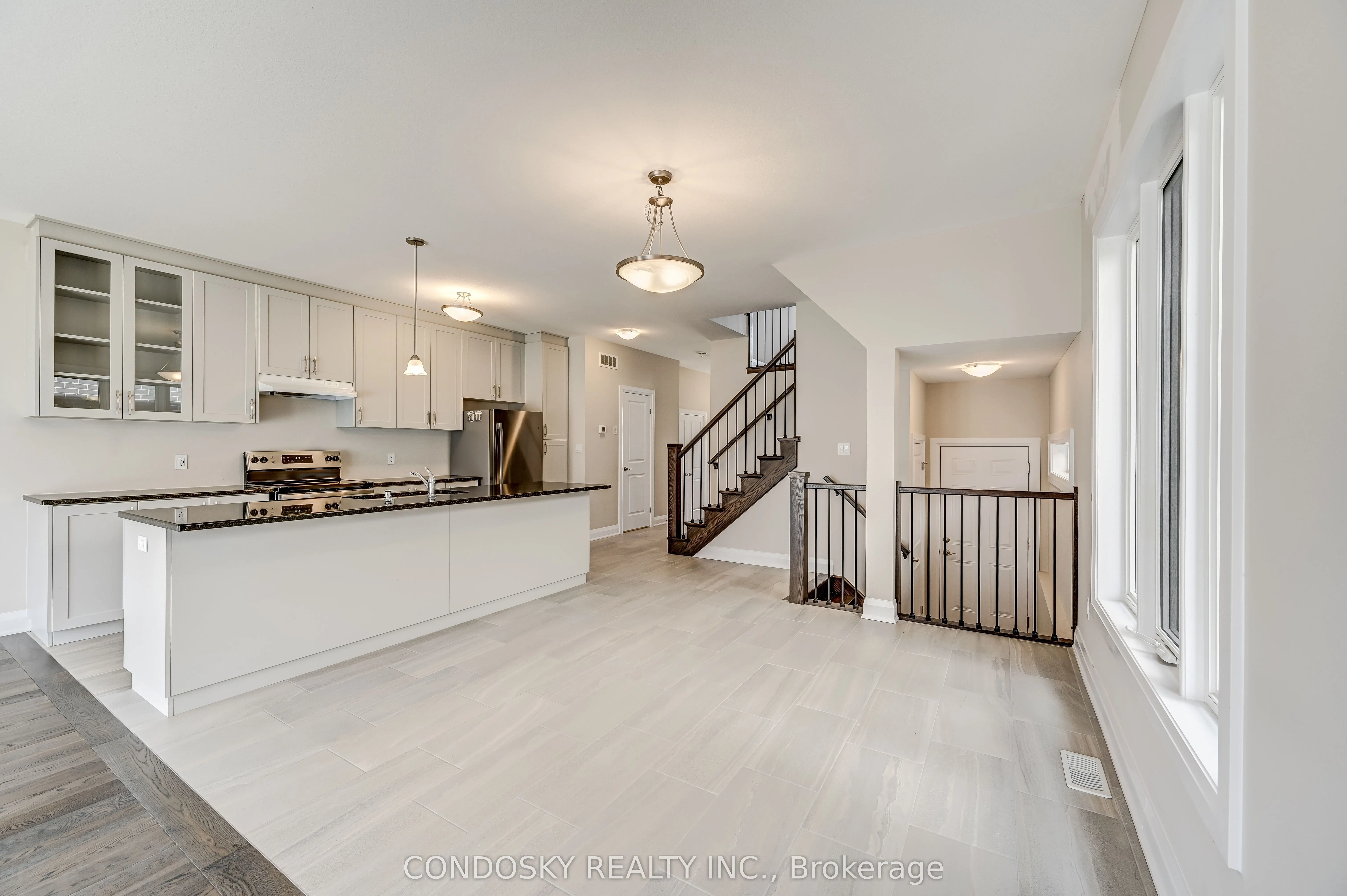 715 Thomas Slee Drive