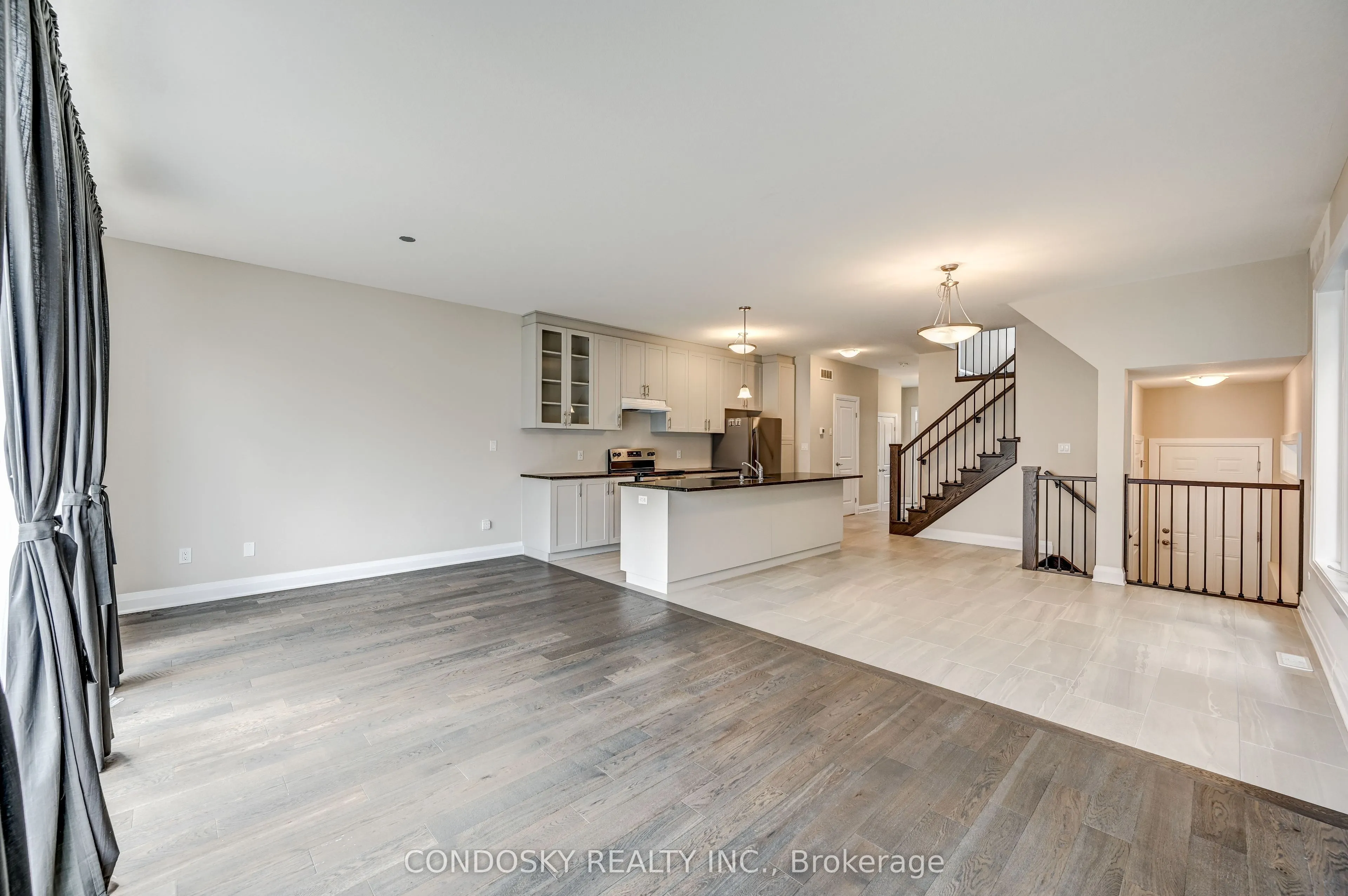 715 Thomas Slee Drive