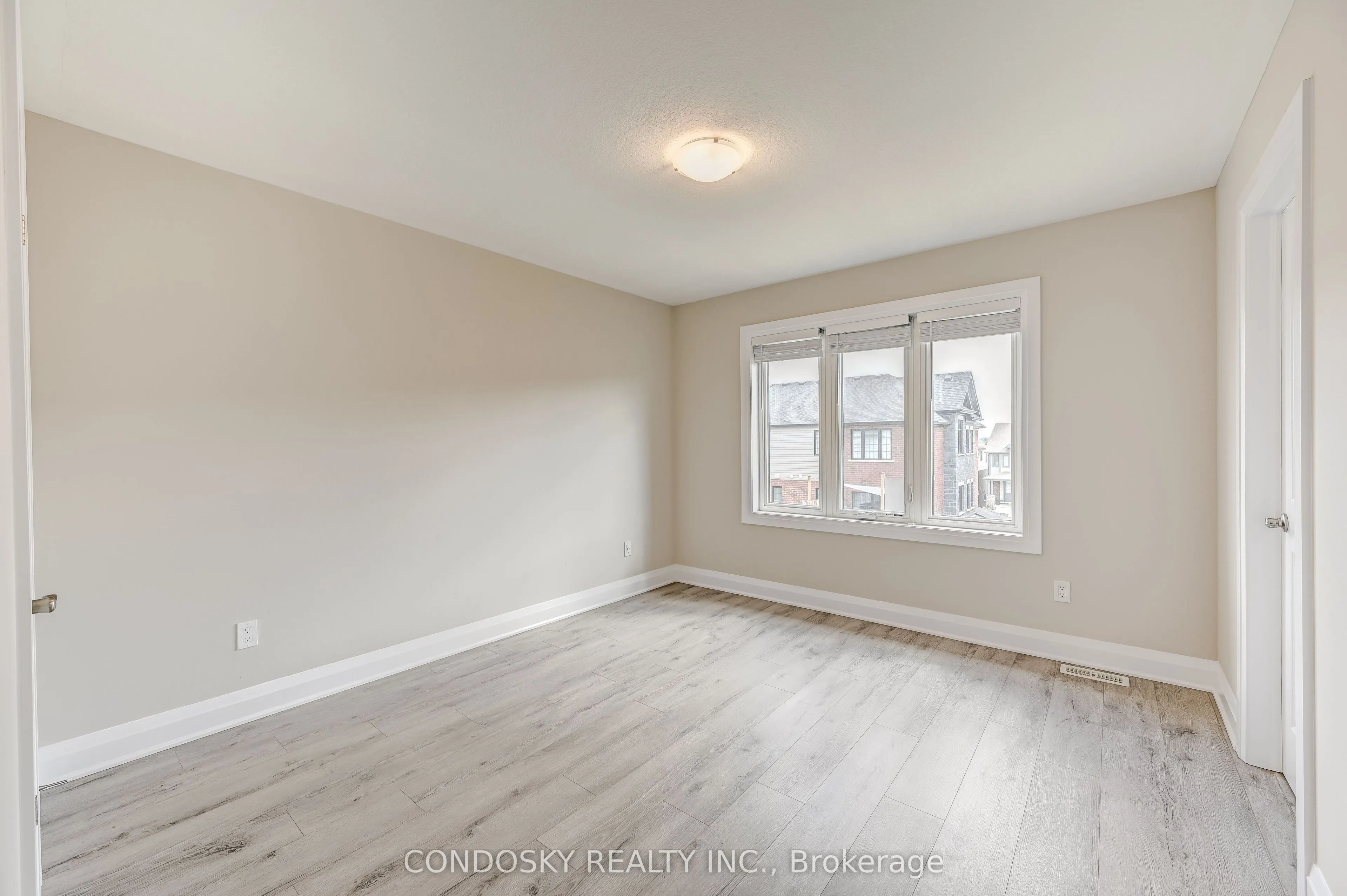 715 Thomas Slee Drive