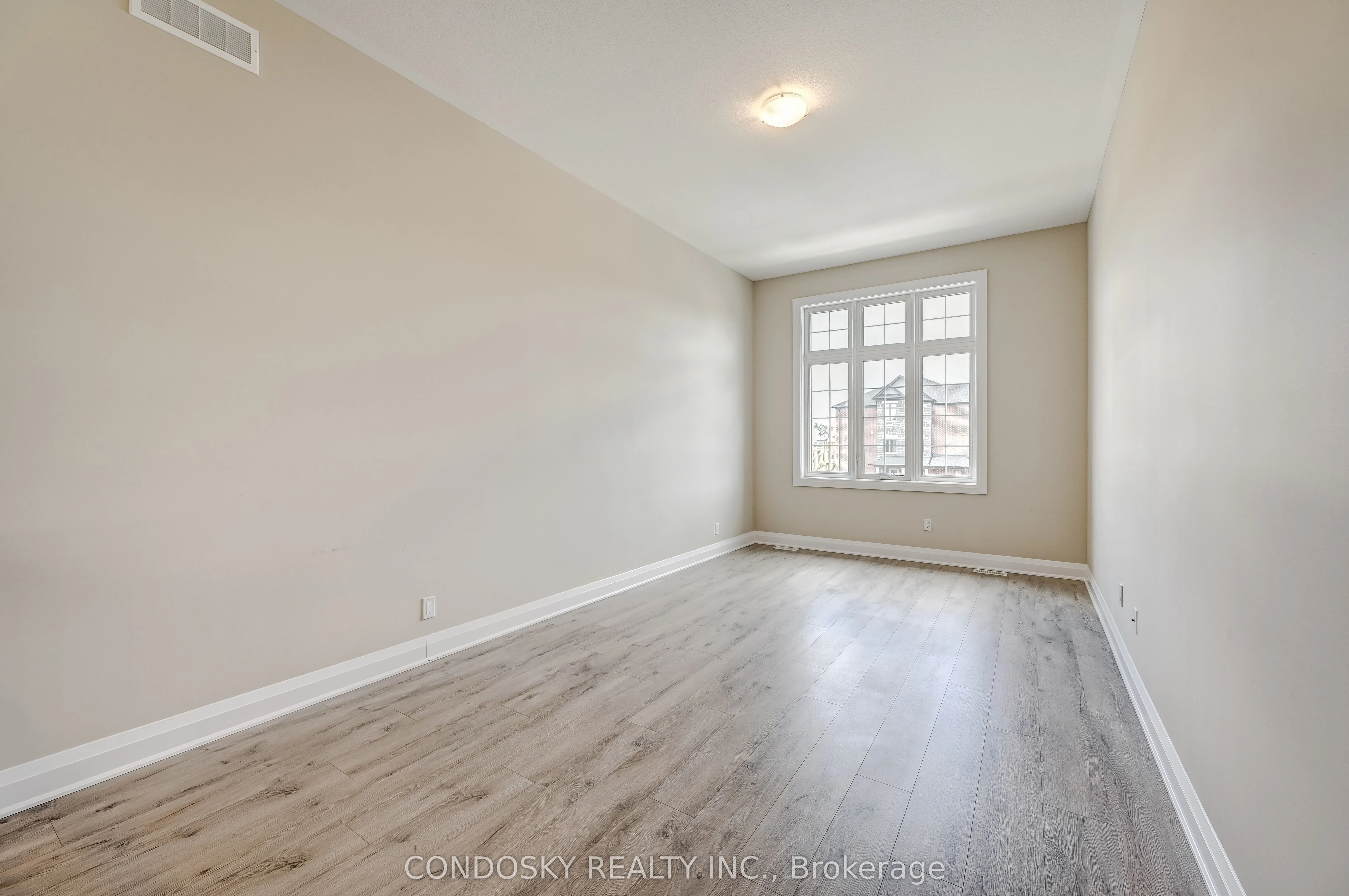 715 Thomas Slee Drive
