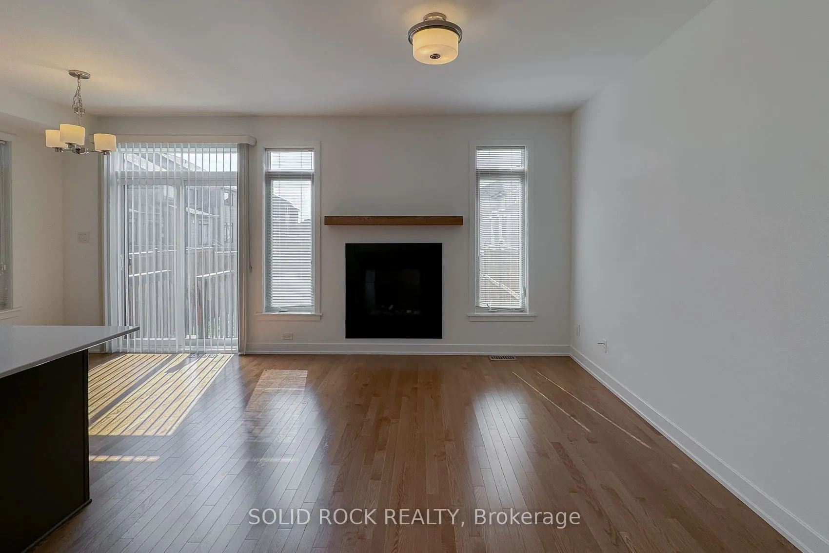889 Solarium Avenue