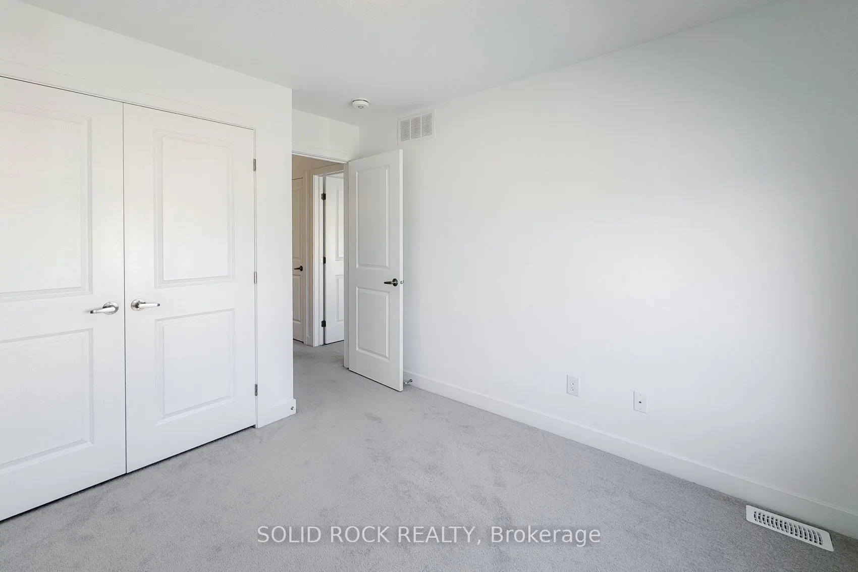 889 Solarium Avenue
