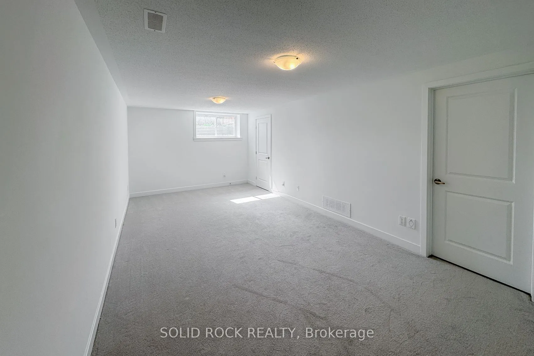 889 Solarium Avenue