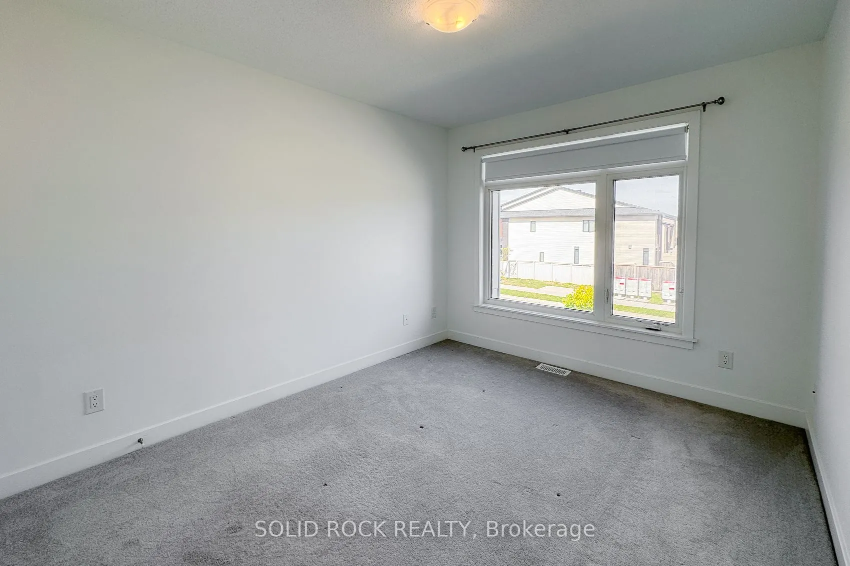 889 Solarium Avenue