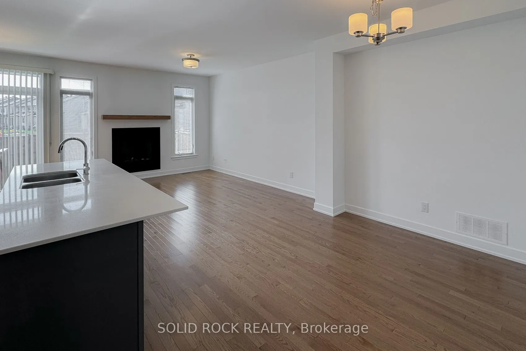 889 Solarium Avenue