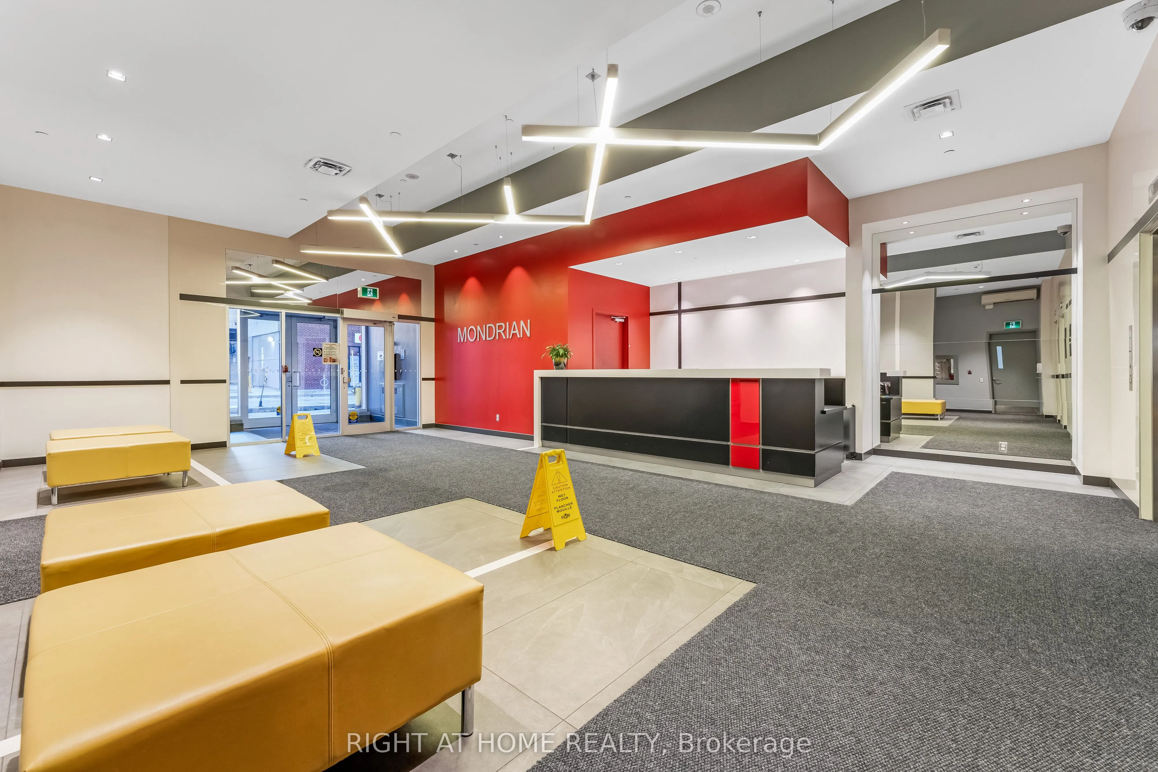 324 Laurier Avenue W, #2010