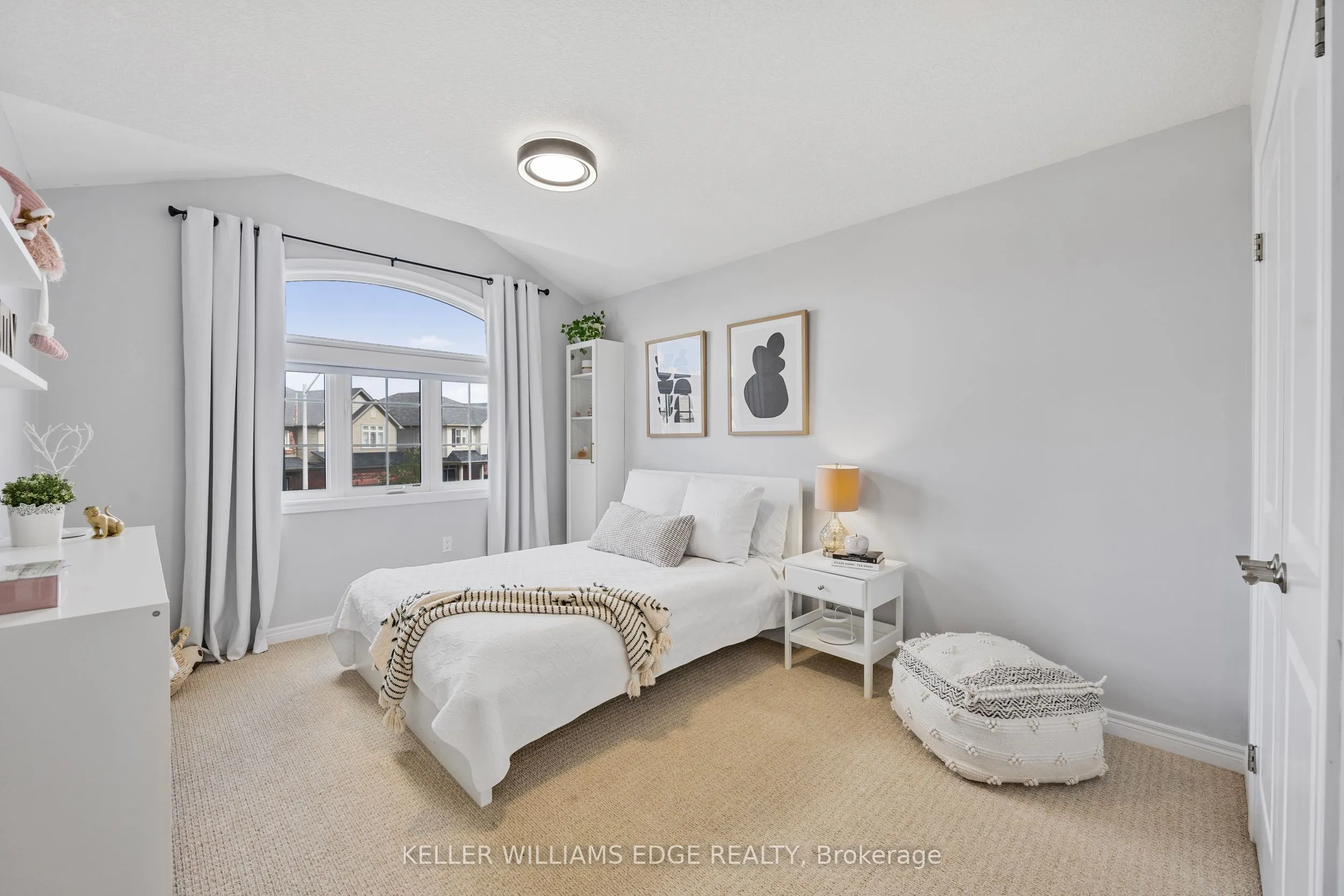 209 Echovalley Drive