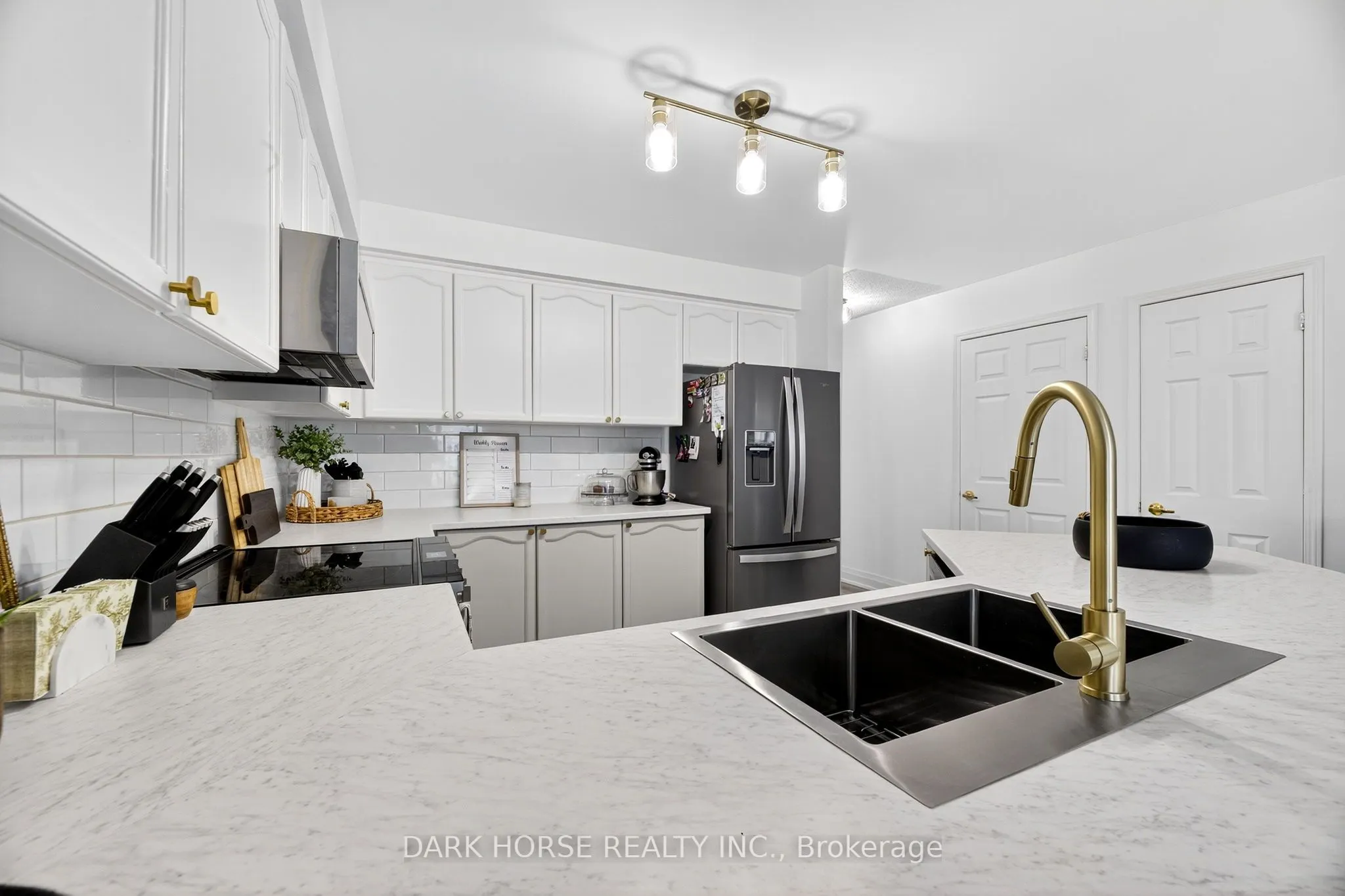 1401 Hancox Court