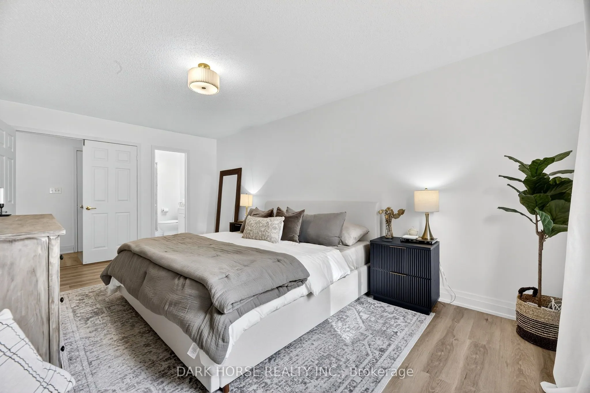 1401 Hancox Court