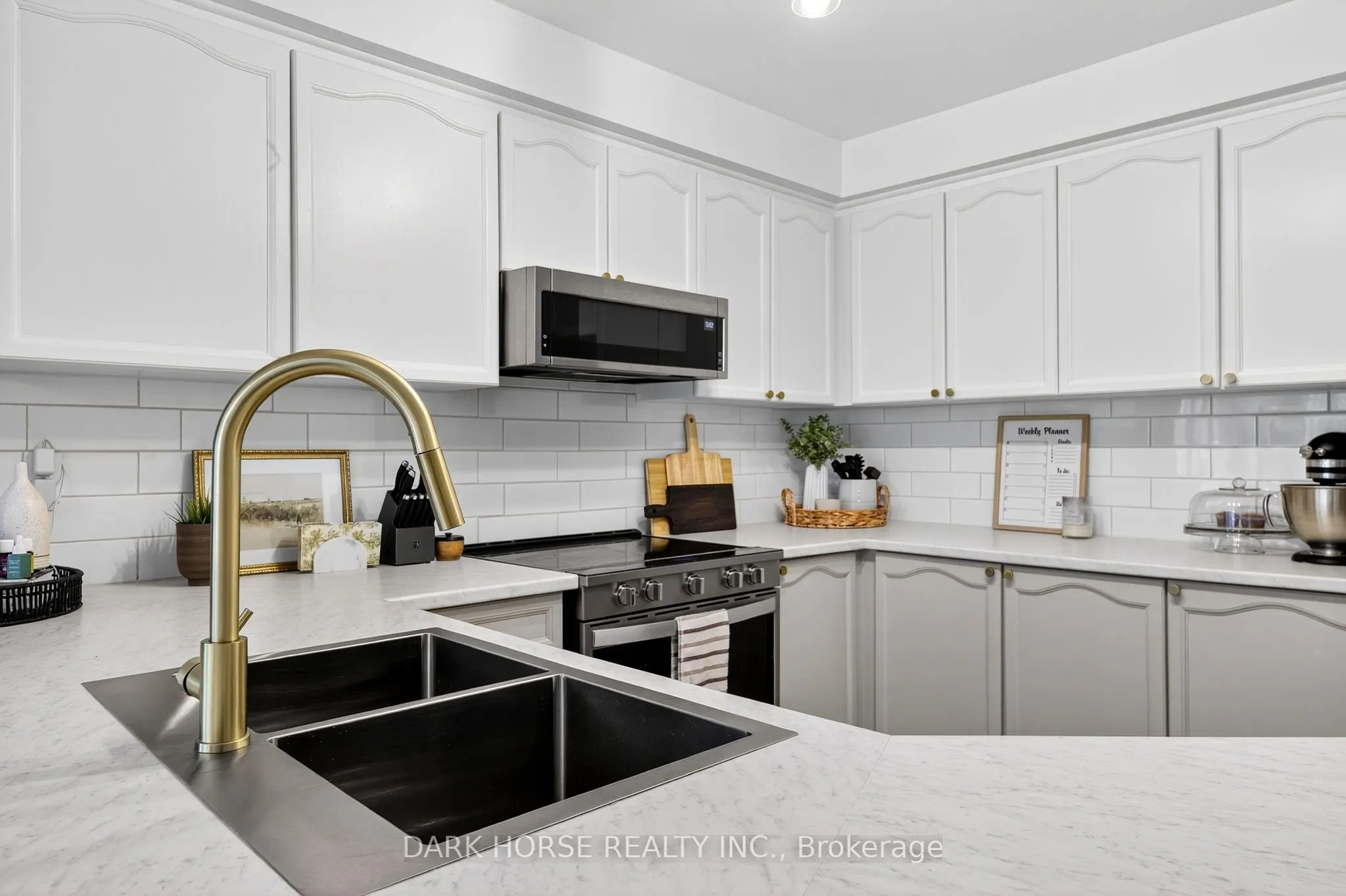 1401 Hancox Court