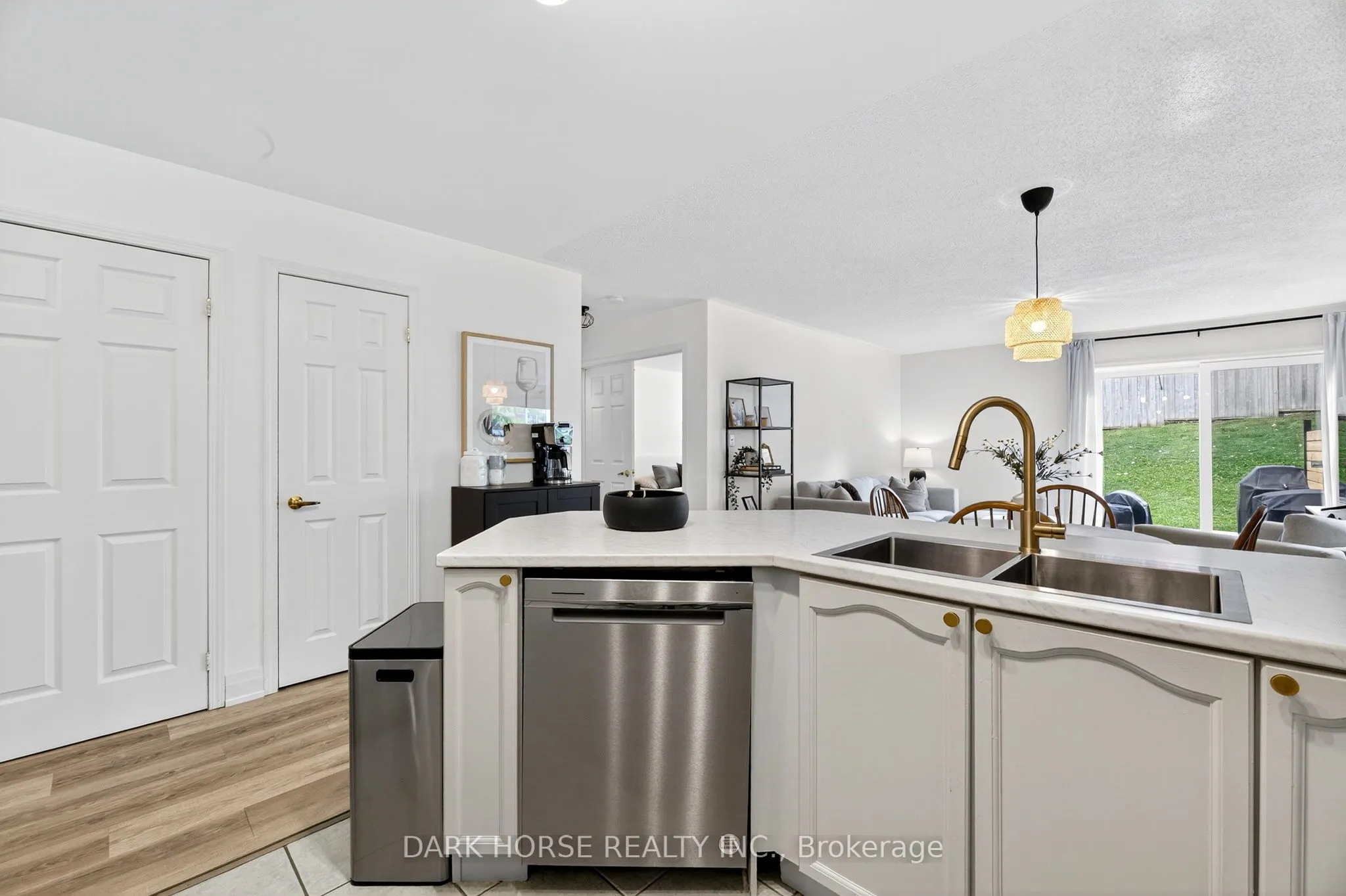 1401 Hancox Court