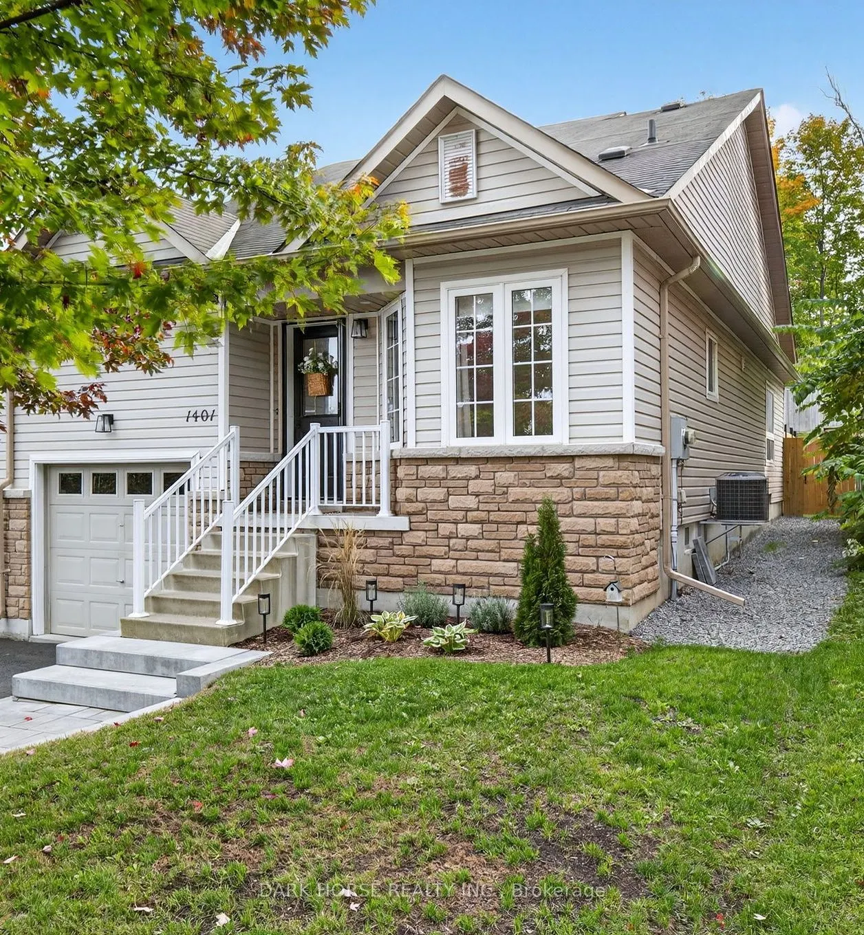 1401 Hancox Court