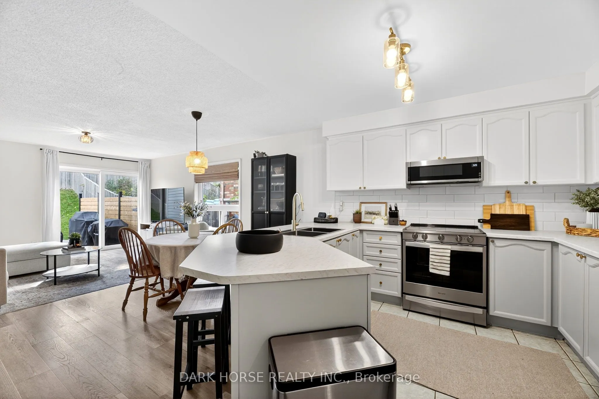 1401 Hancox Court