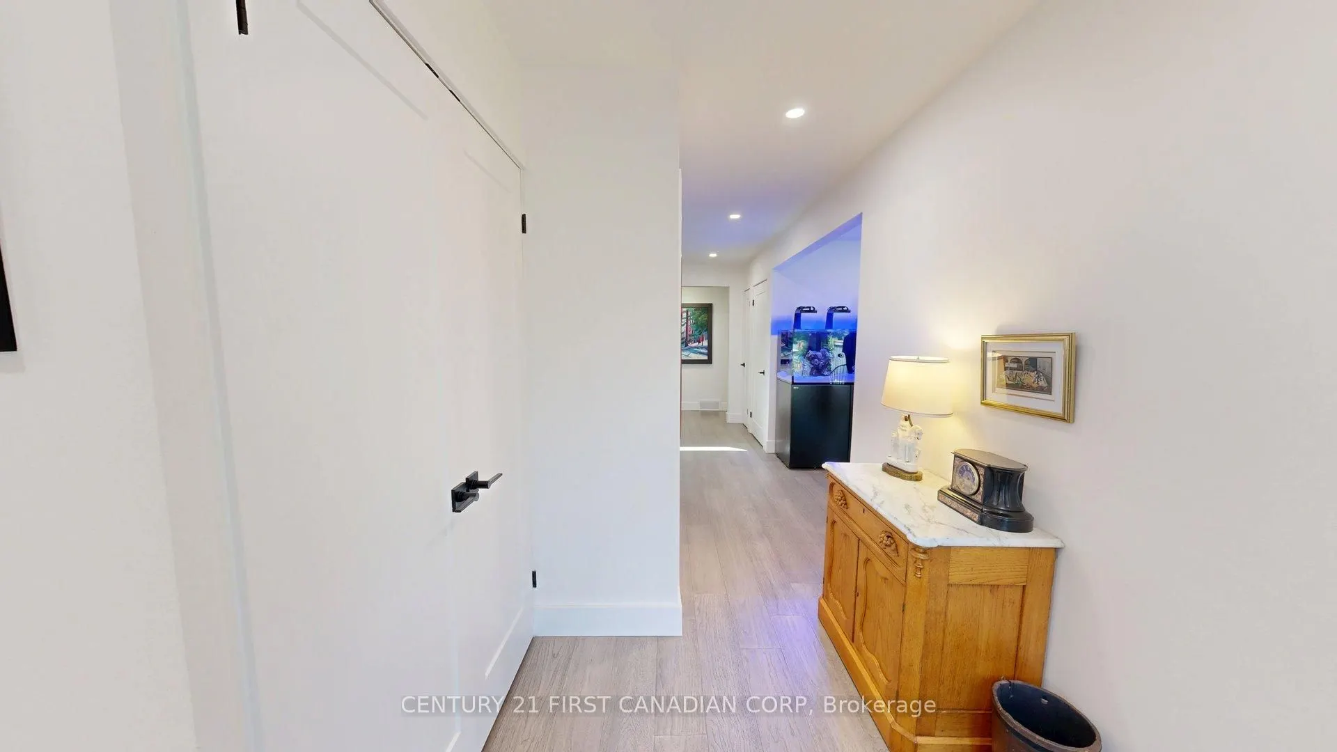 527 TOPPING Lane, #527