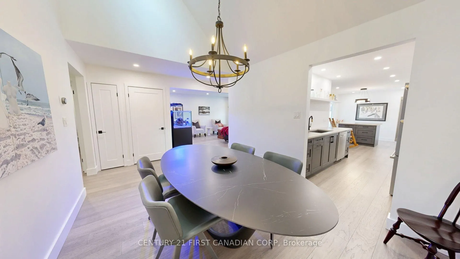 527 TOPPING Lane, #527