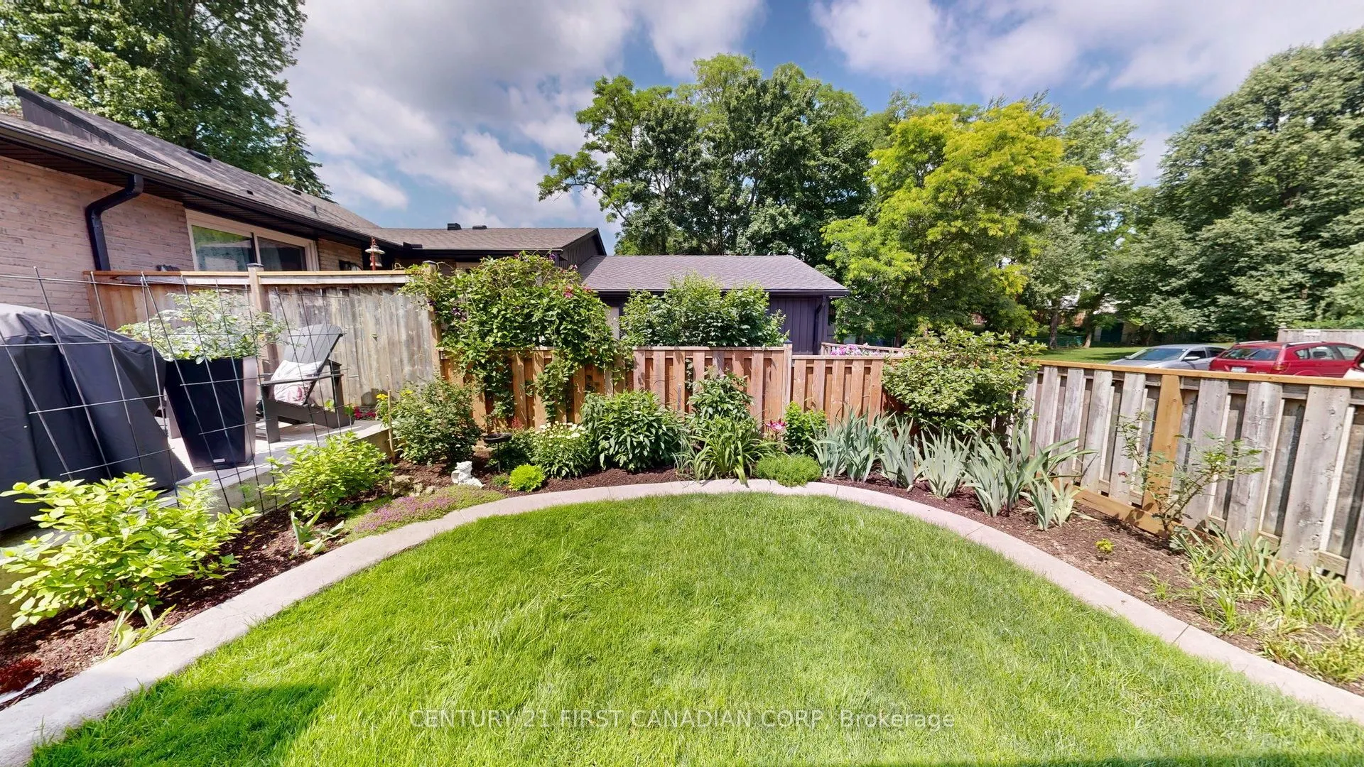 527 TOPPING Lane, #527
