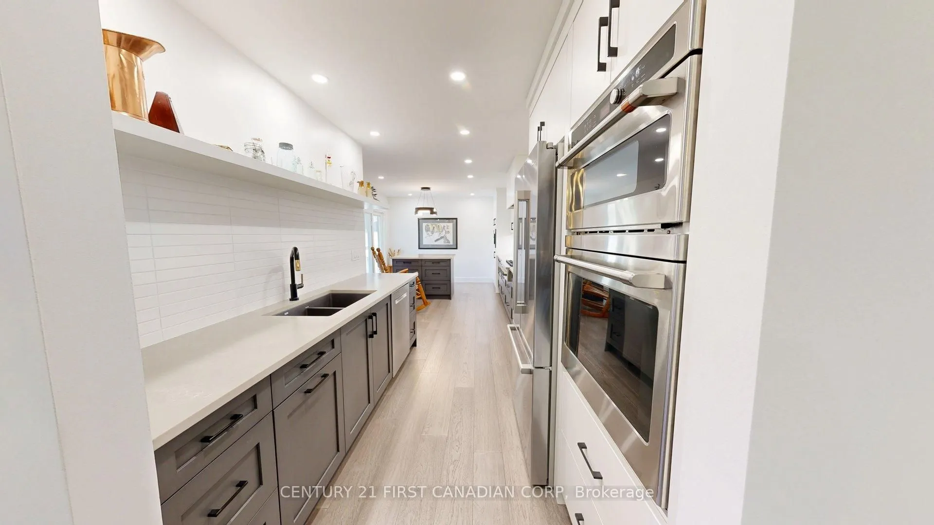 527 TOPPING Lane, #527