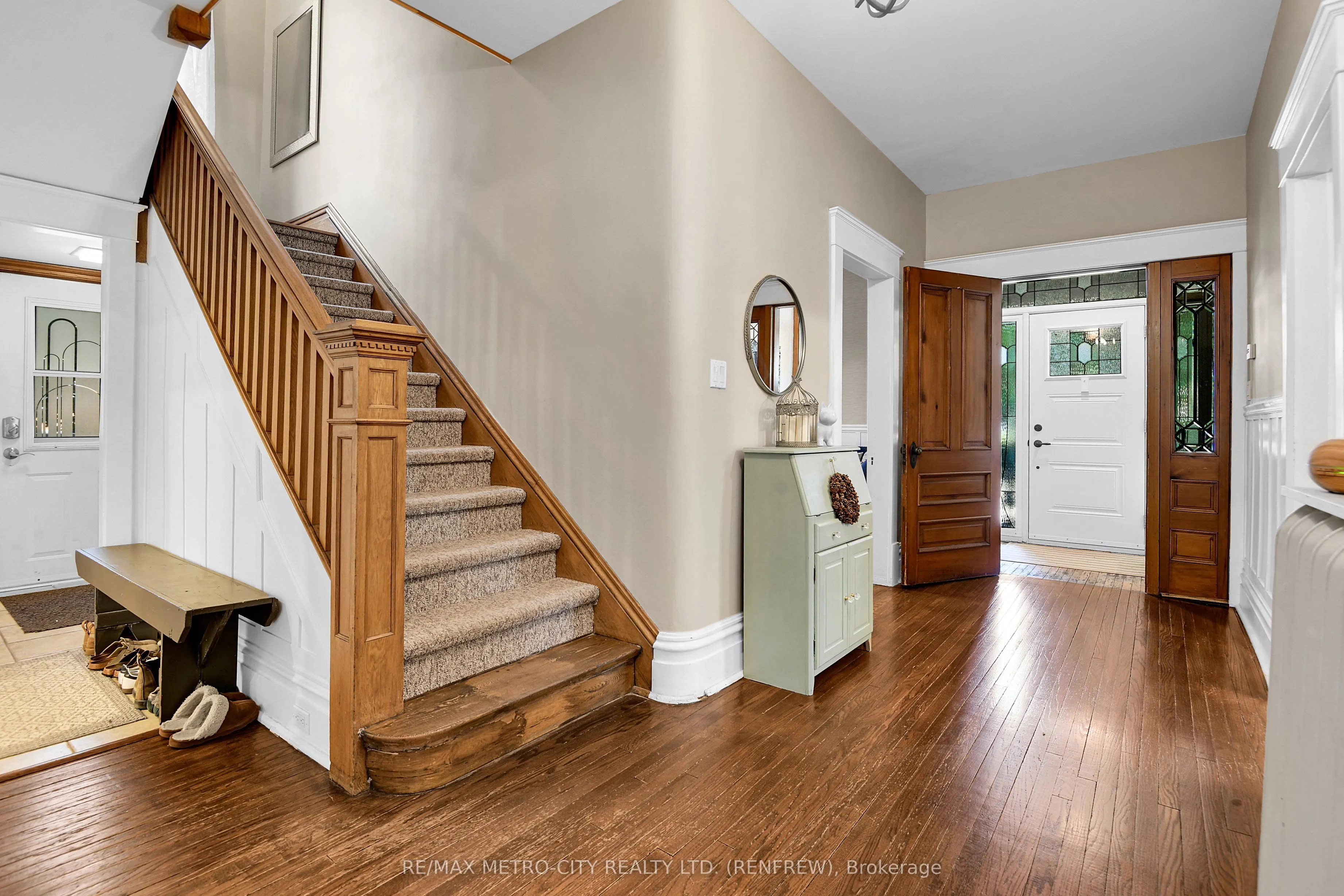 298 Barr Street