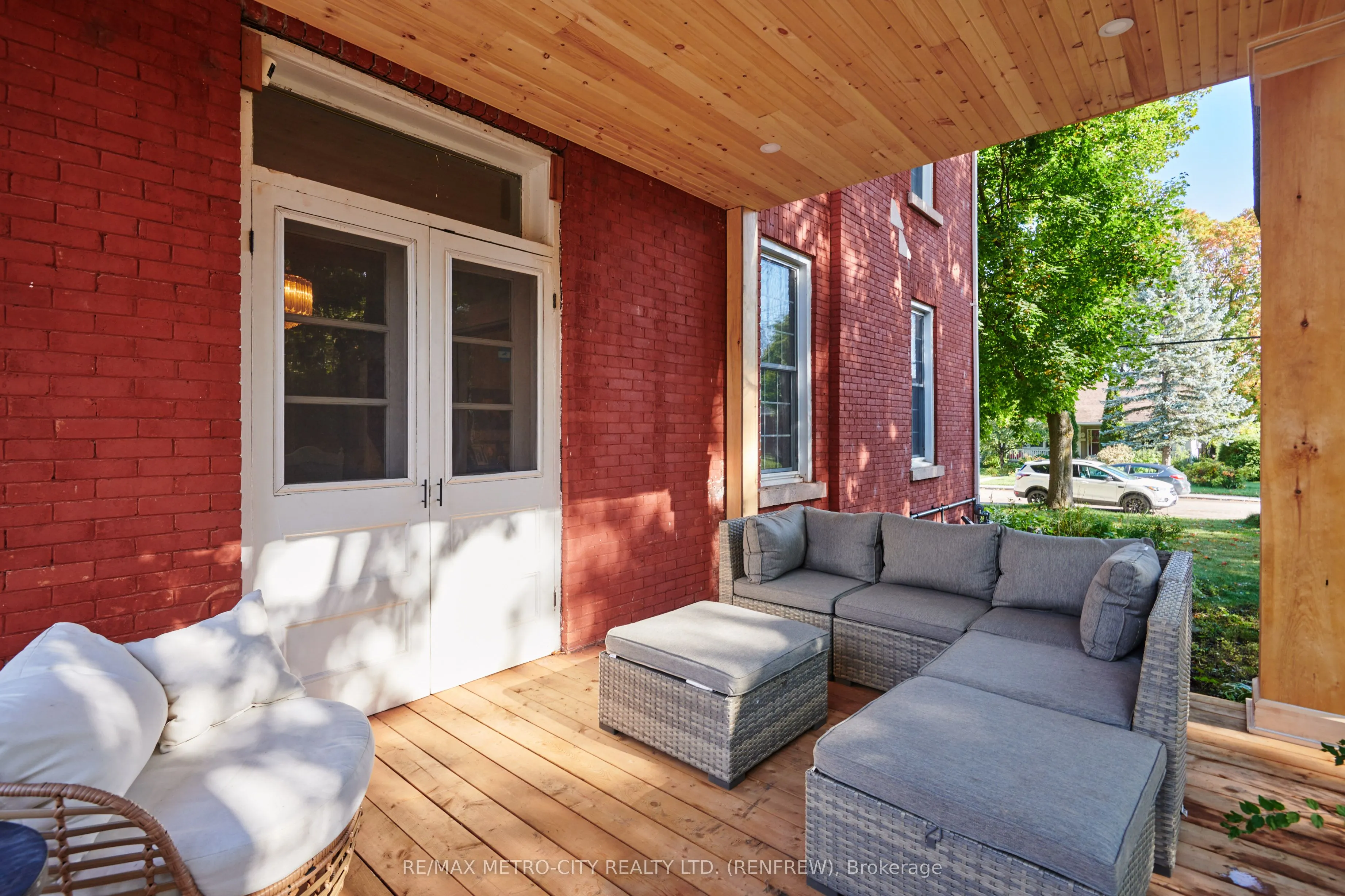 298 Barr Street