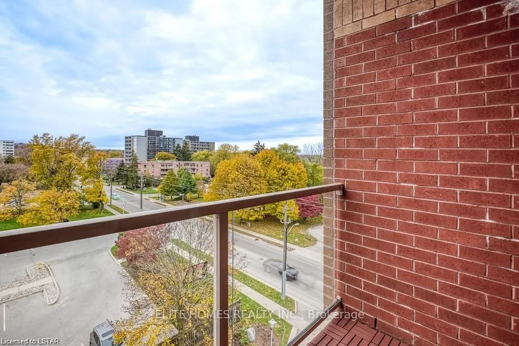 77 Base Line Road W, #602