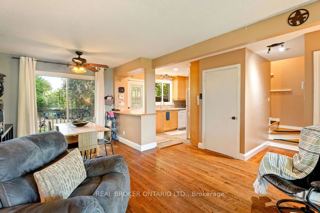 20 Kempster Avenue, #3